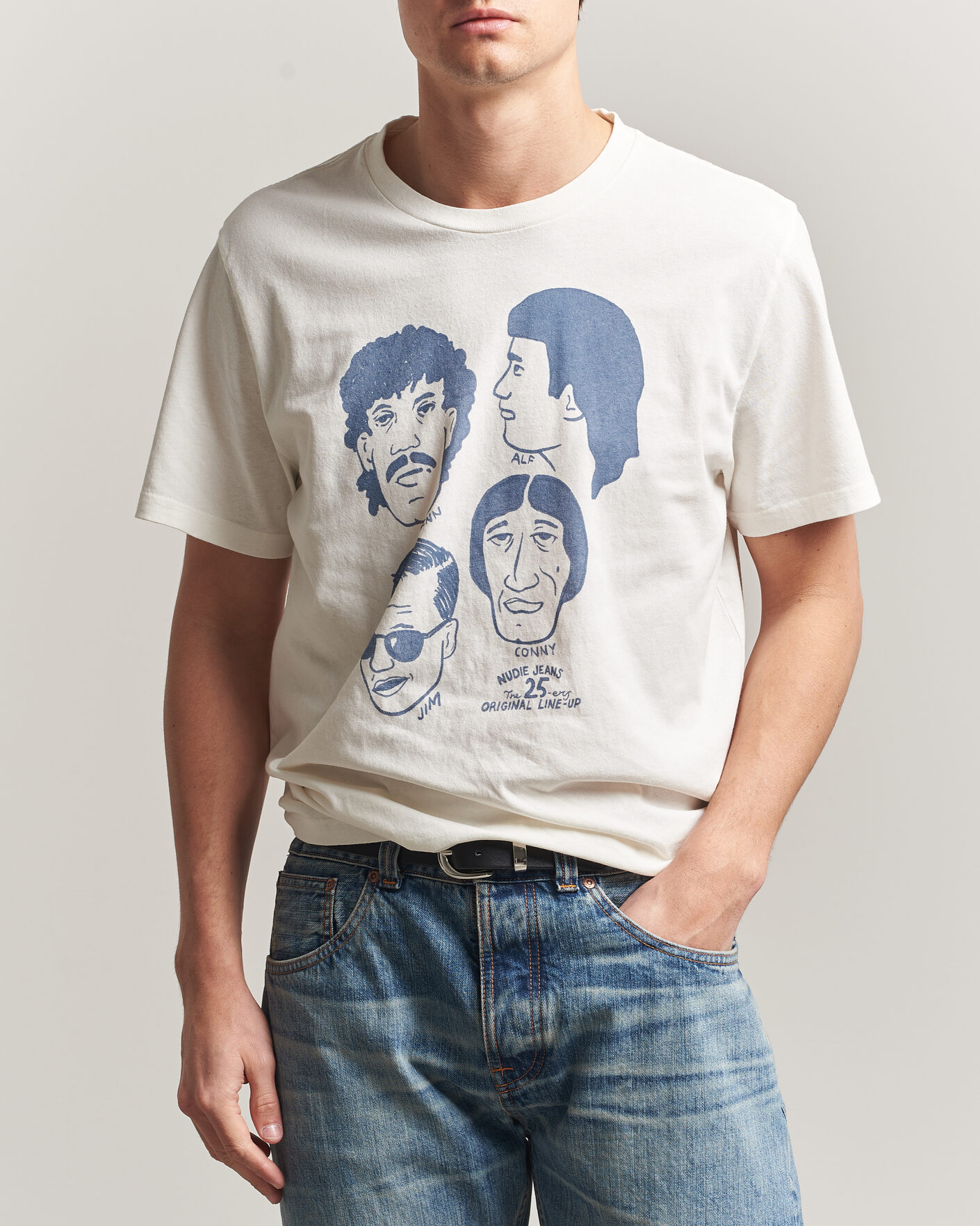 Mies | T-paidat | Nudie Jeans | Roy Fab Four T-Shirt Chalk White