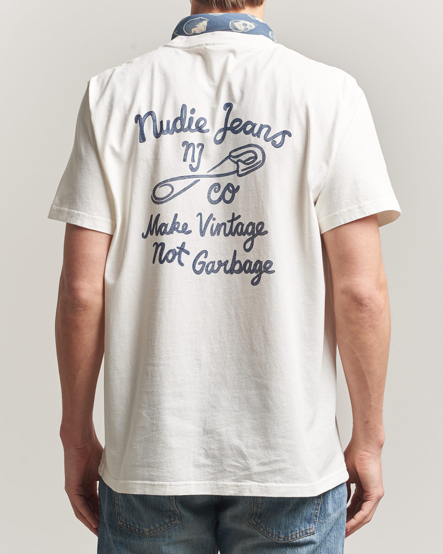 Mies | T-paidat | Nudie Jeans | Roy NJCO Pin T-Shirt Chalk White