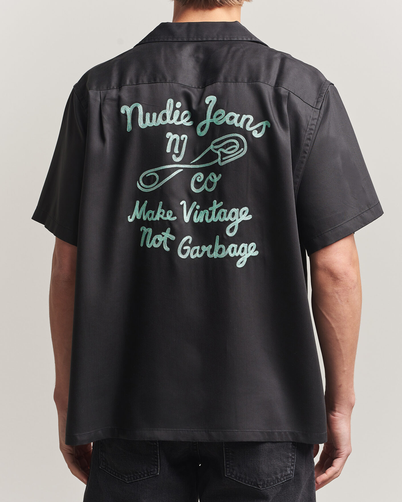 Mies | Kauluspaidat | Nudie Jeans | Arthur Bowling Shirt Saftey Pi Black