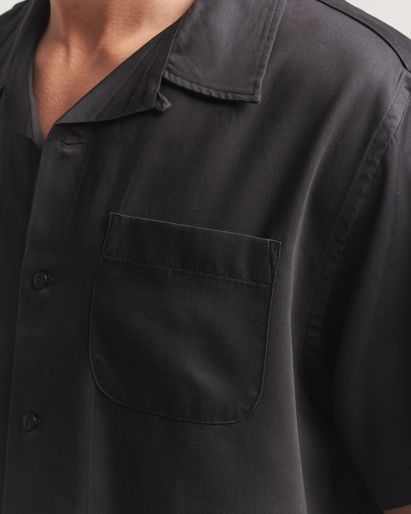 Mies | Kauluspaidat | Nudie Jeans | Arthur Bowling Shirt Saftey Pi Black