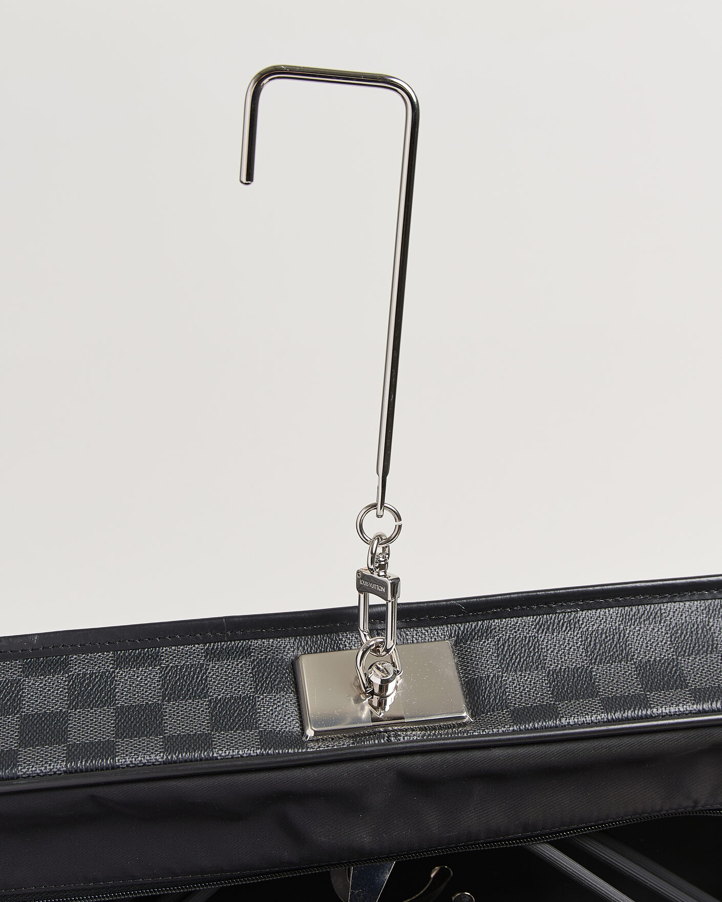 Mies | Pre-Owned & Vintage Bags | Louis Vuitton Pre-Owned | Garment Case Damier Graphite