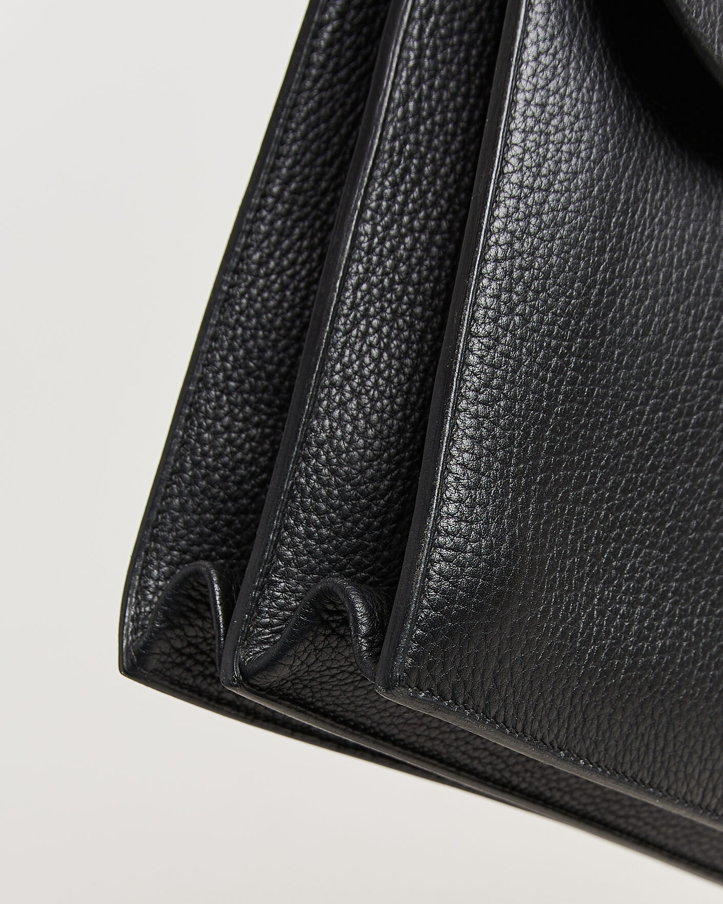 Mies | Pre-Owned & Vintage Bags | Hermès Pre-Owned | Sac à Dépêches 41 Black