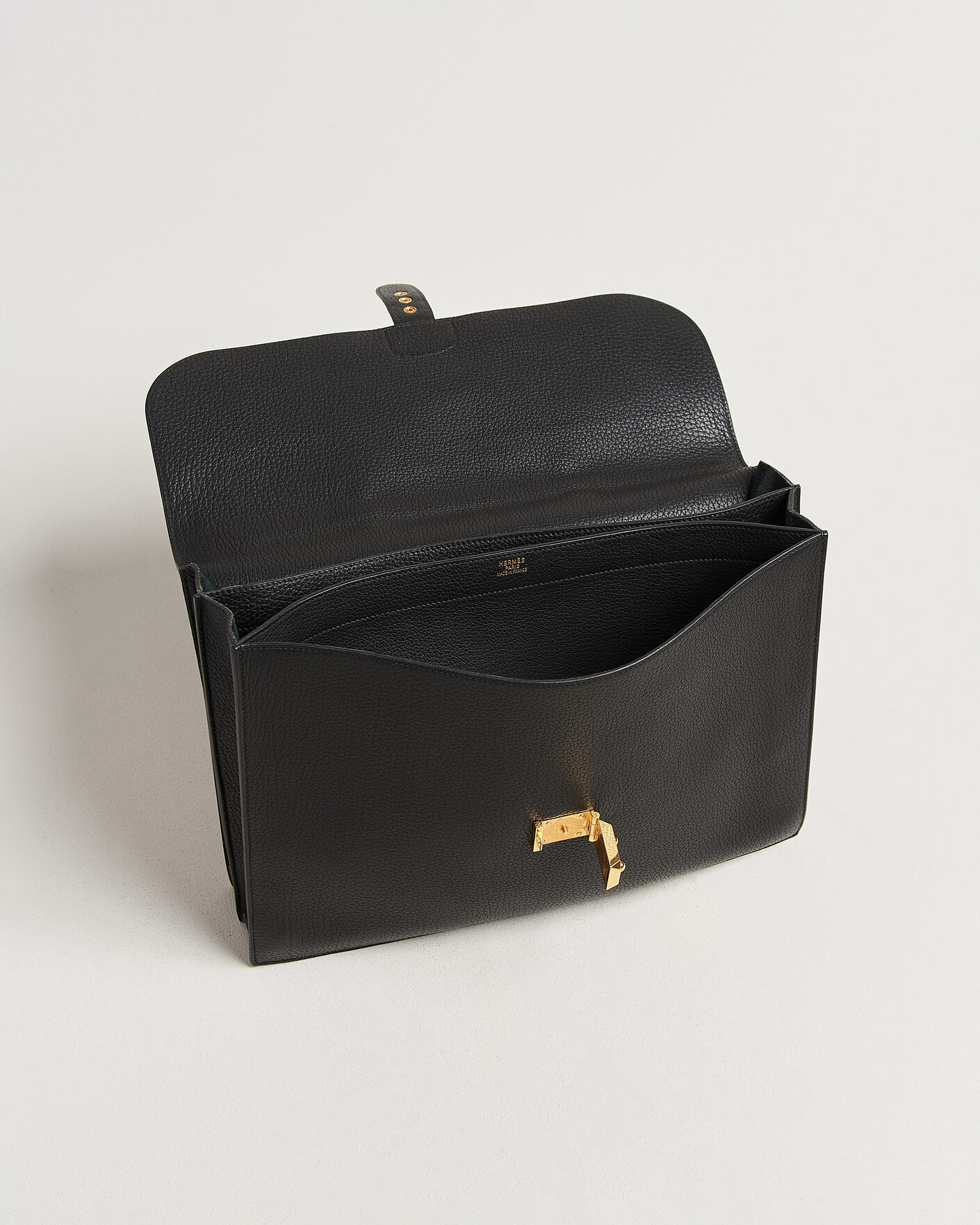 Mies | Pre-Owned & Vintage Bags | Hermès Pre-Owned | Sac à Dépêches 41 Black