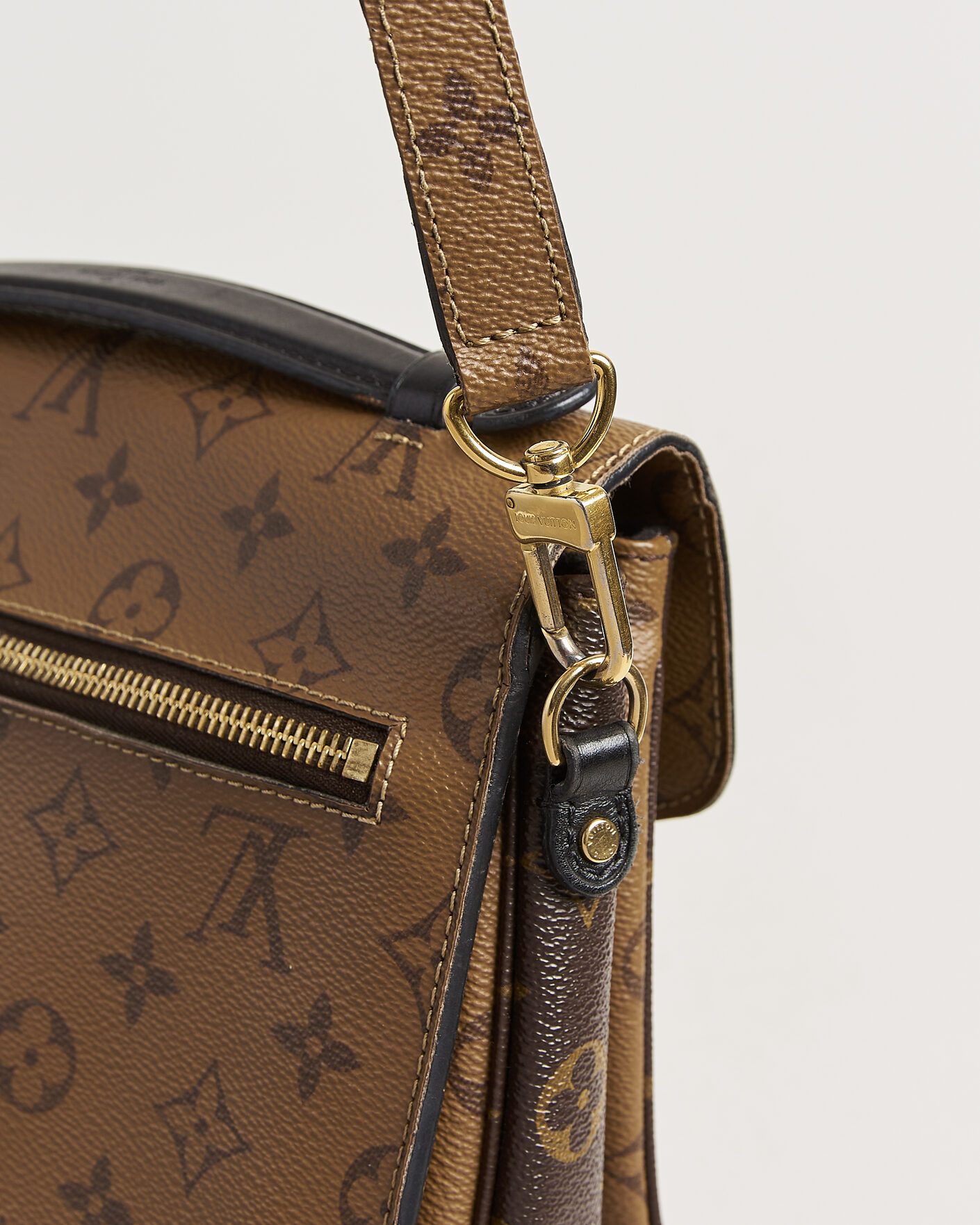 Mies | Pre-Owned & Vintage Bags | Louis Vuitton Pre-Owned | Pochette Métis Reverse Monogram