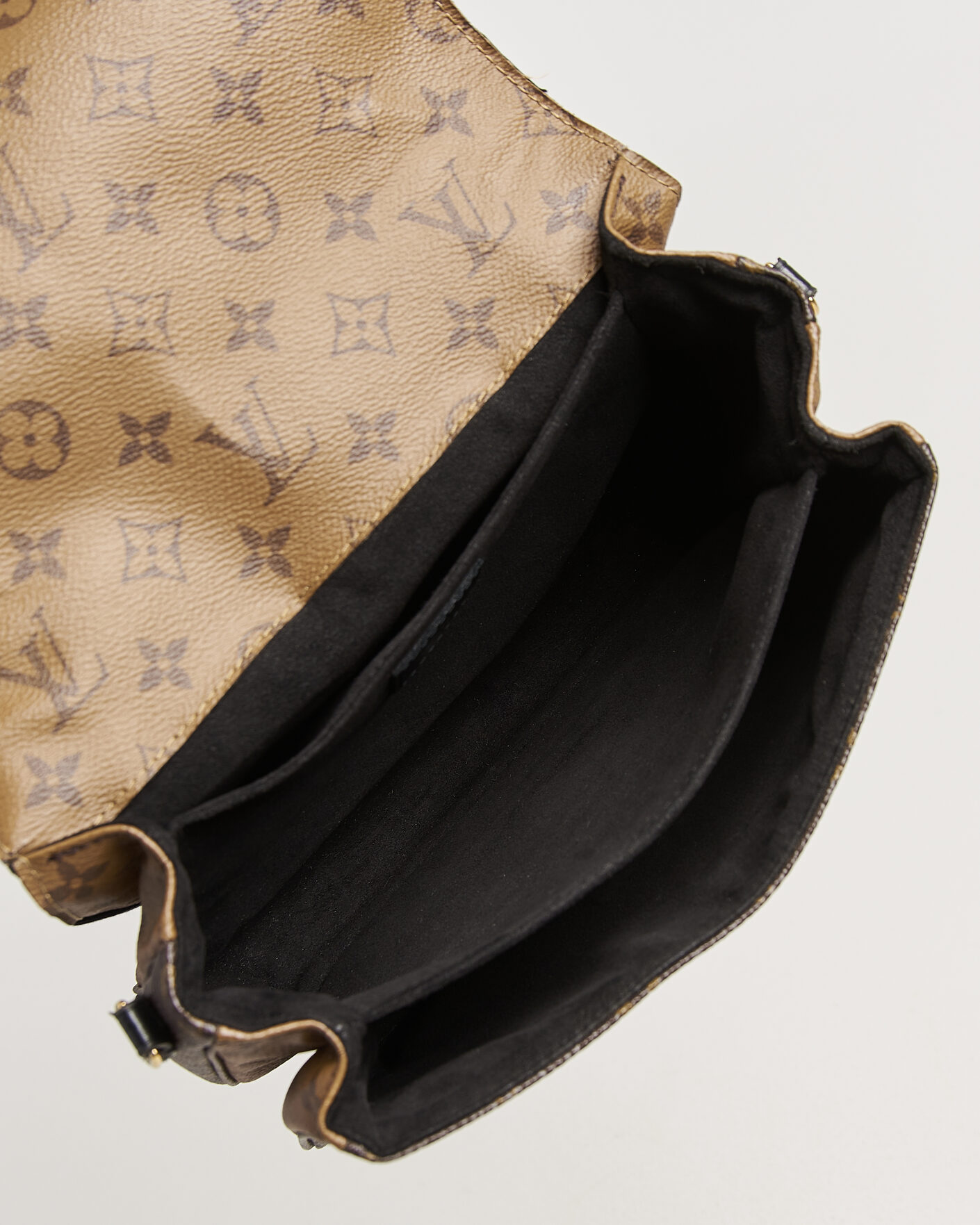 Mies | Pre-Owned & Vintage Bags | Louis Vuitton Pre-Owned | Pochette Métis Reverse Monogram