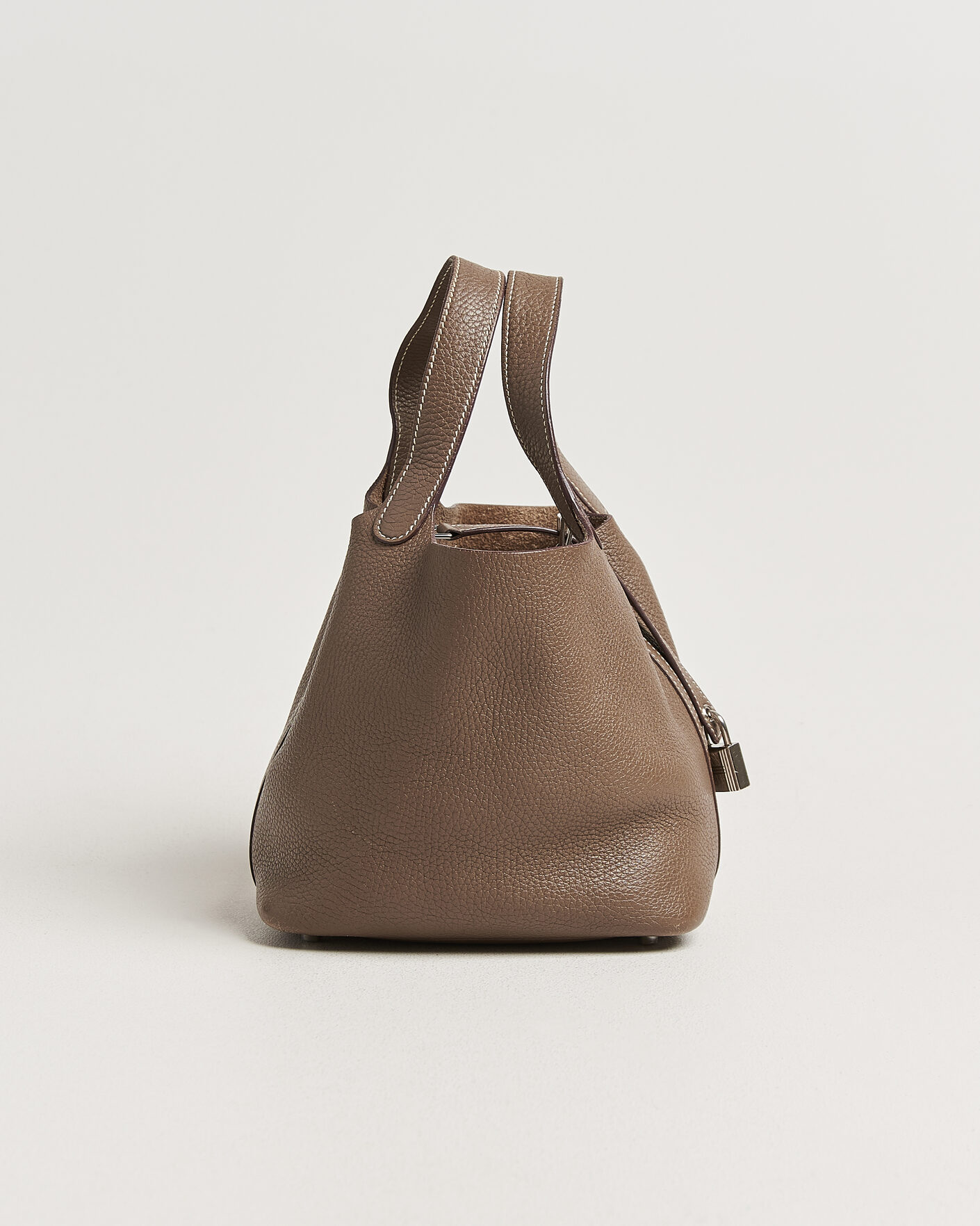Mies | Pre-Owned & Vintage Bags | Hermès Pre-Owned | Picotin Lock 18 Etoupe