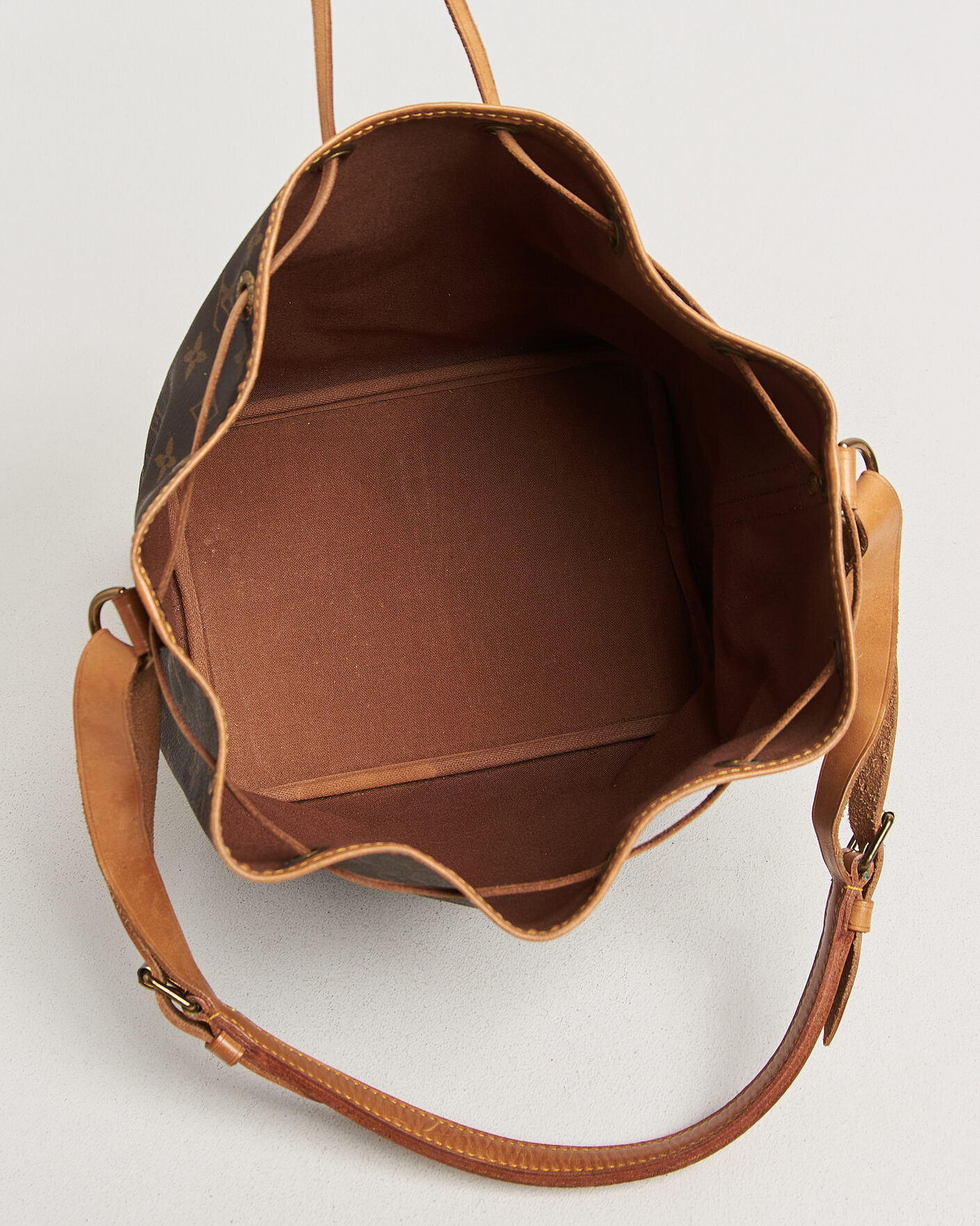 Mies | Pre-Owned & Vintage Bags | Louis Vuitton Pre-Owned | Petit Noé Monogram