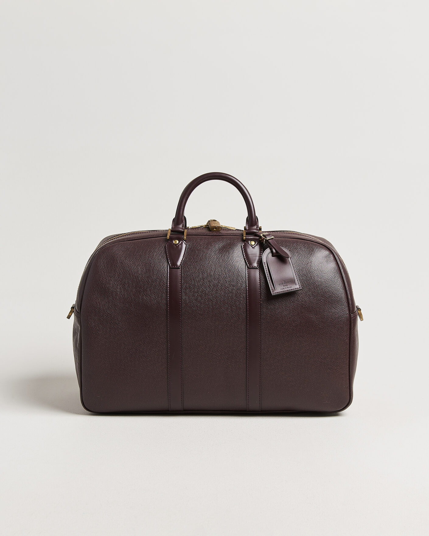 Mies | Pre-Owned & Vintage Bags | Louis Vuitton Pre-Owned | Taiga Kendall Weekend Bag PM Burgundy