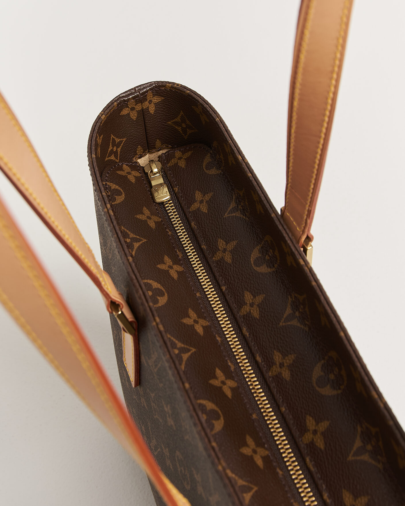 Mies | Pre-Owned & Vintage Bags | Louis Vuitton Pre-Owned | Luco Bag Monogram