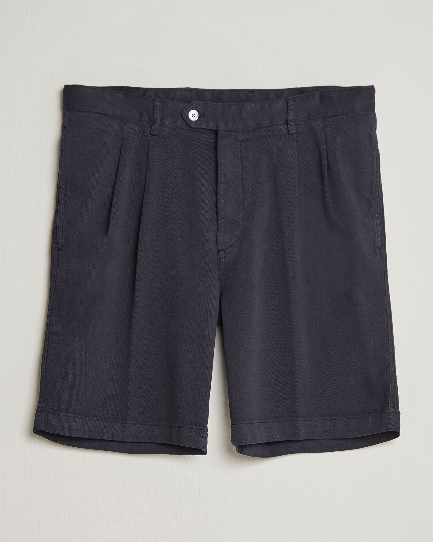 Mies | Shortsit | Oscar Jacobson | Tanker Pleat Shorts Navy