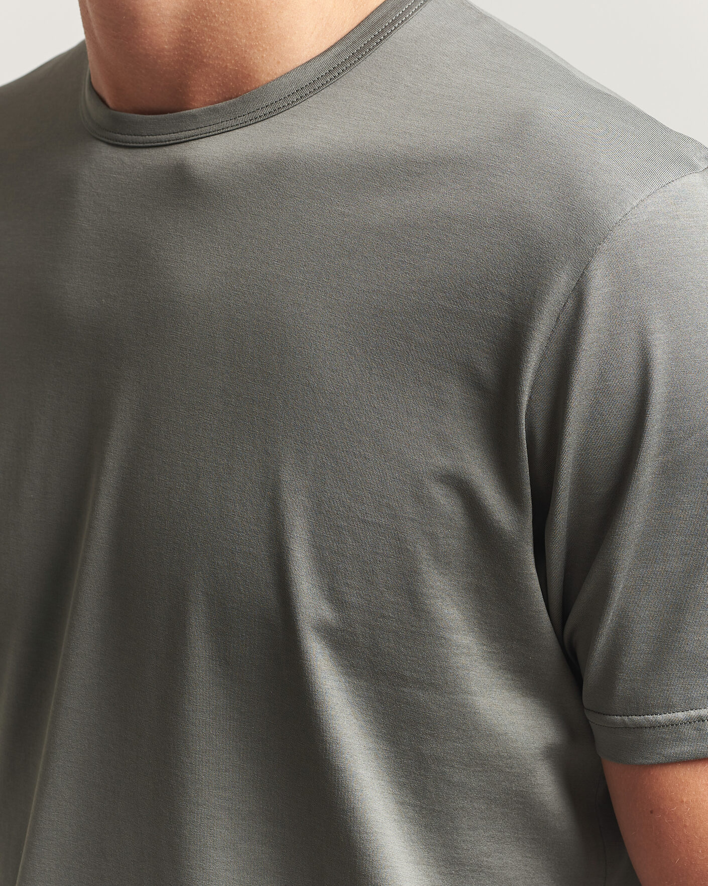 Mies | T-paidat | Sunspel | Crew Neck Q82 Cotton T-Shirt Fossil Grey