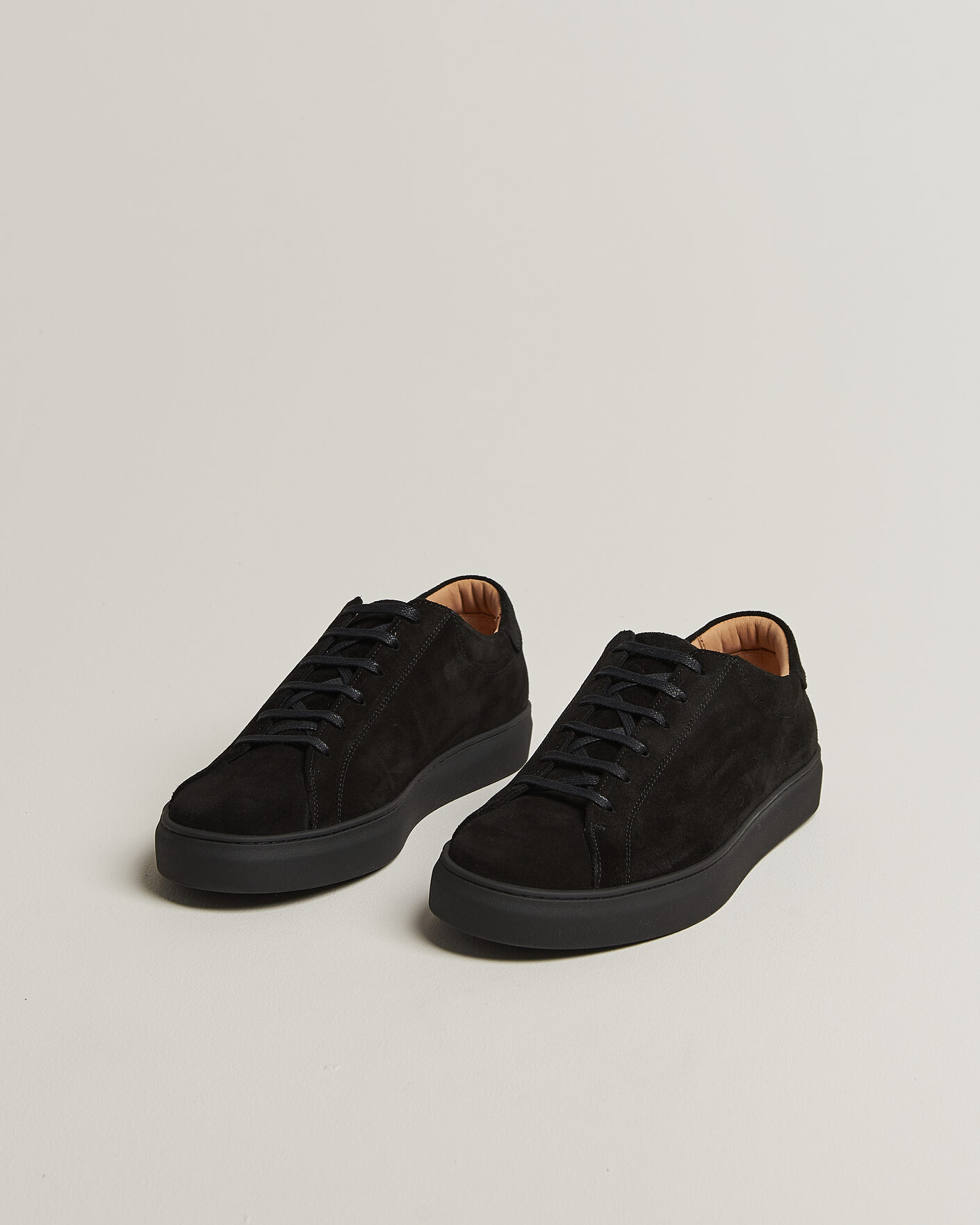 Mies | Tennarit | Myrqvist | Oaxen Monochrome III Sneakers Black Suede