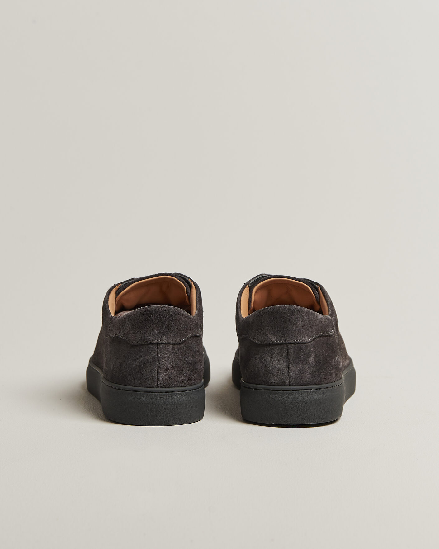 Mies | Tennarit | Myrqvist | Oaxen Monochrome III Sneakers Dark Grey Suede