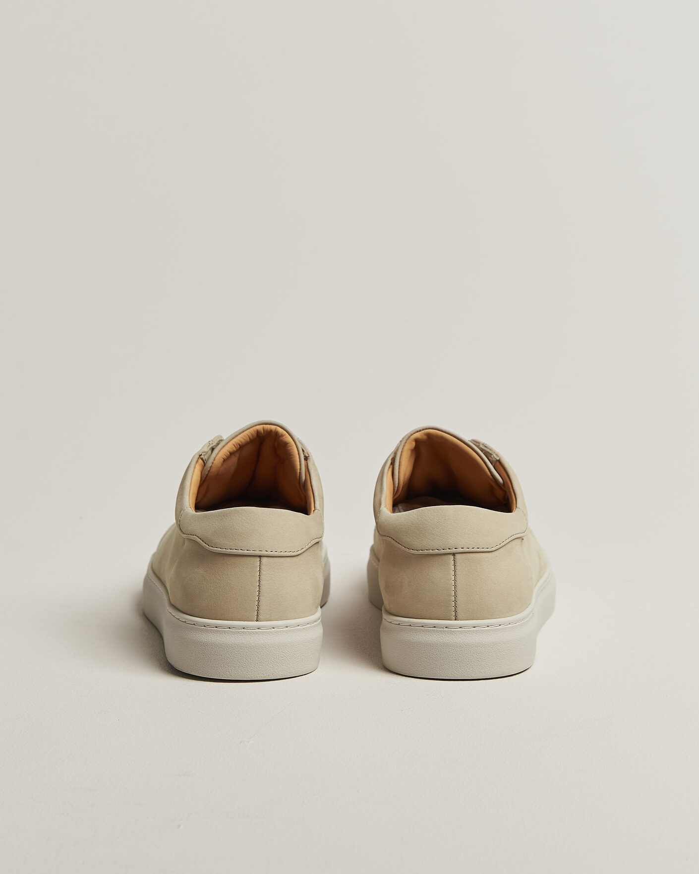 Mies | Tennarit | Myrqvist | Alnö Monochrome II Sneakers Beige Nubuck