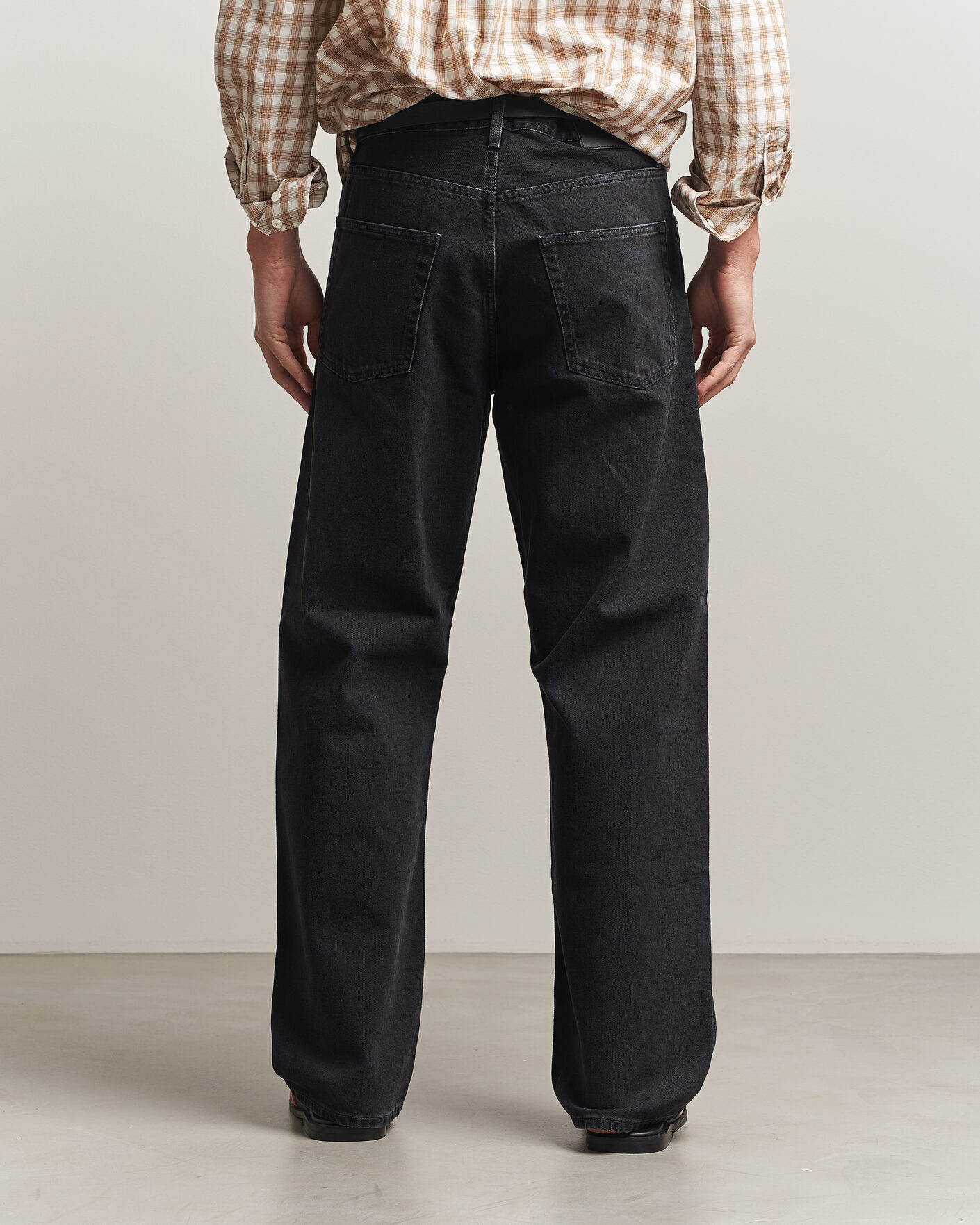 Mies | Housut | Sunflower | Loose Jeans Washed Black