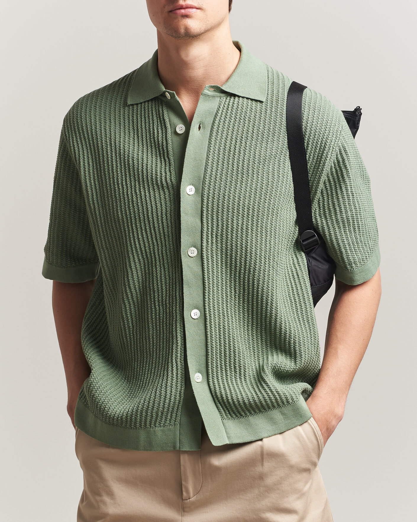 Mies | Kauluspaidat | Forét | Barrow Short Sleeve Knitted Cotton Shirt Green Oxide