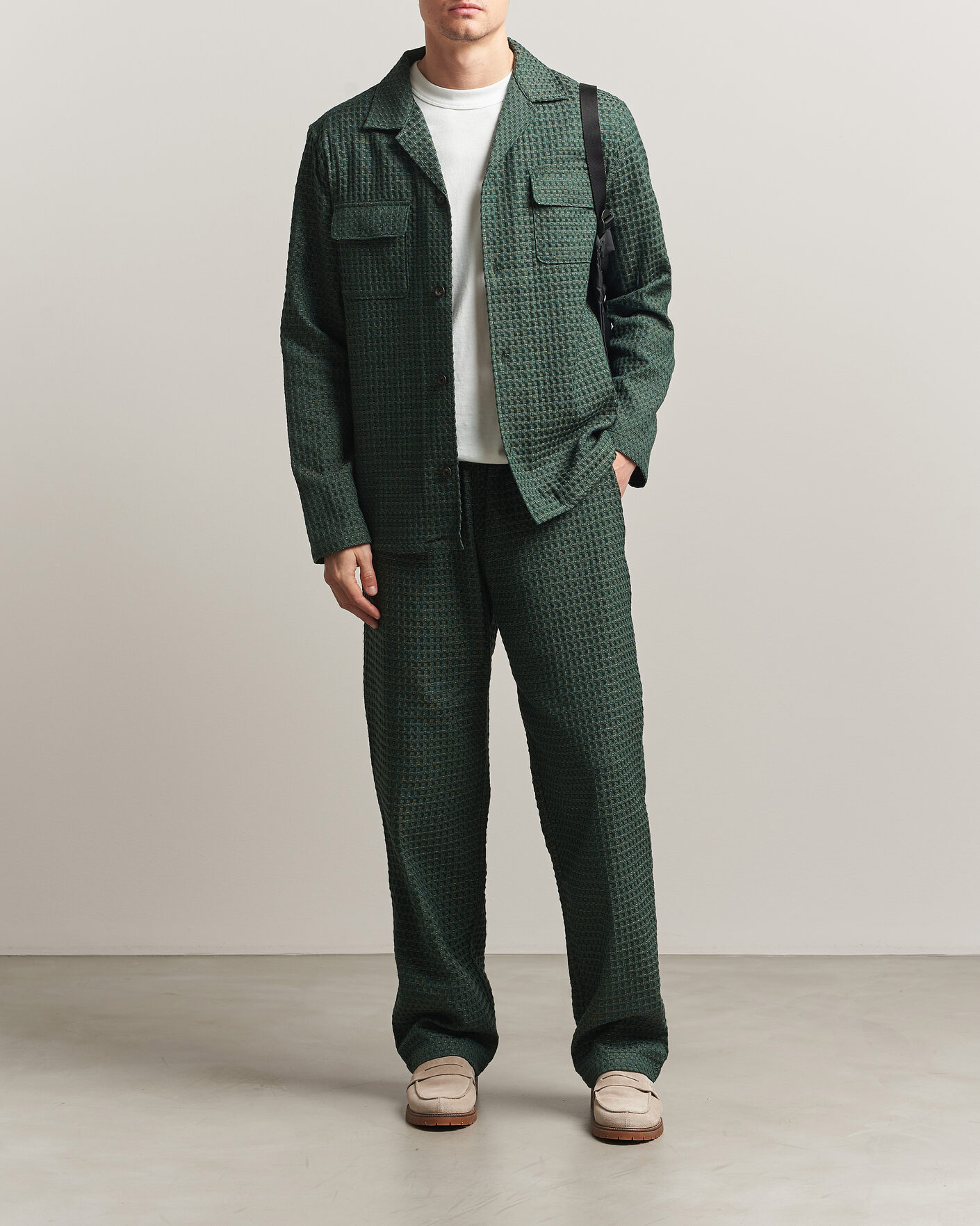 Mies | Kauluspaidat | LES DEUX | Check Seersucker Overshirt Pine Green