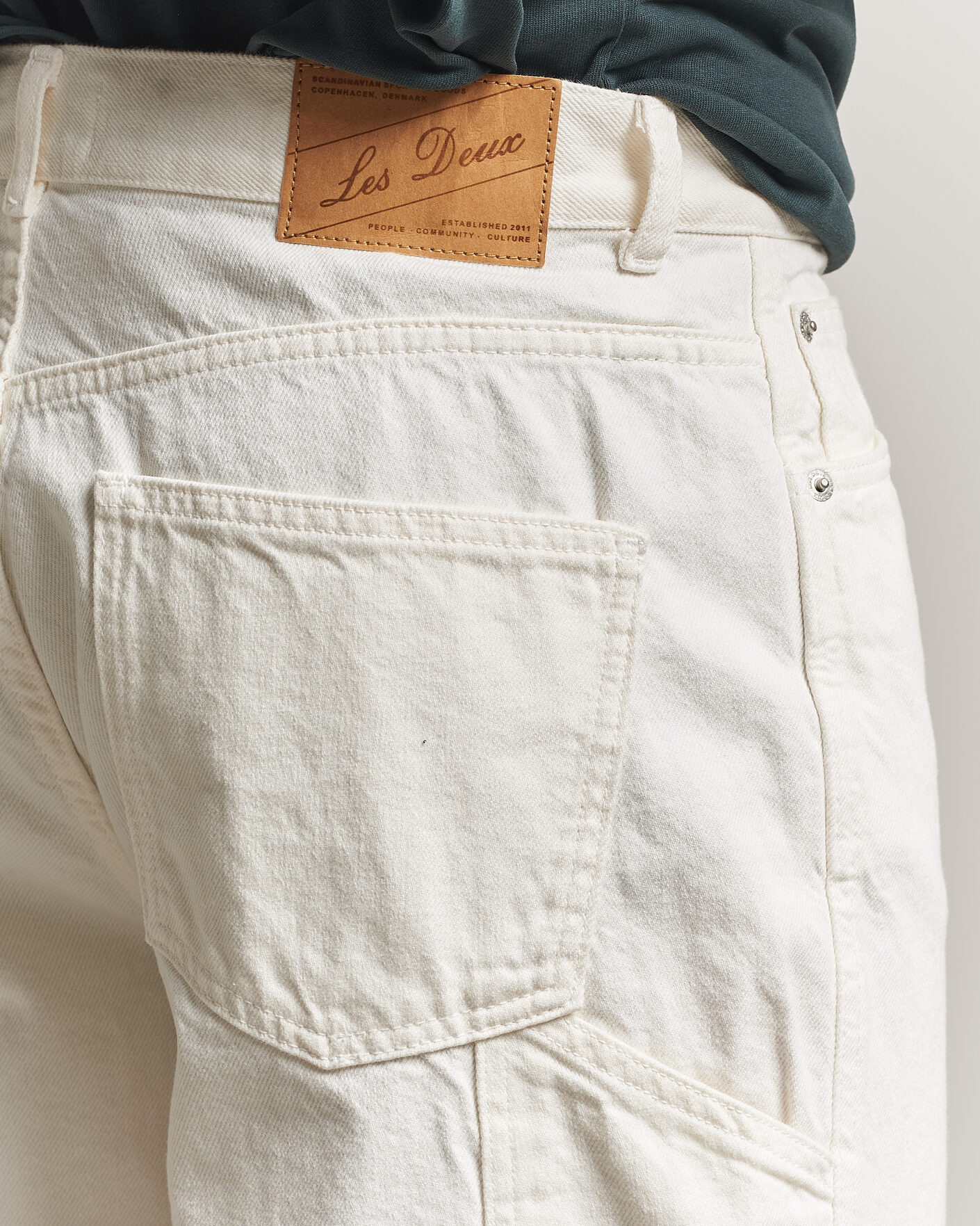 Mies | Farkut | LES DEUX | Carpenter Jeans Light Ivory