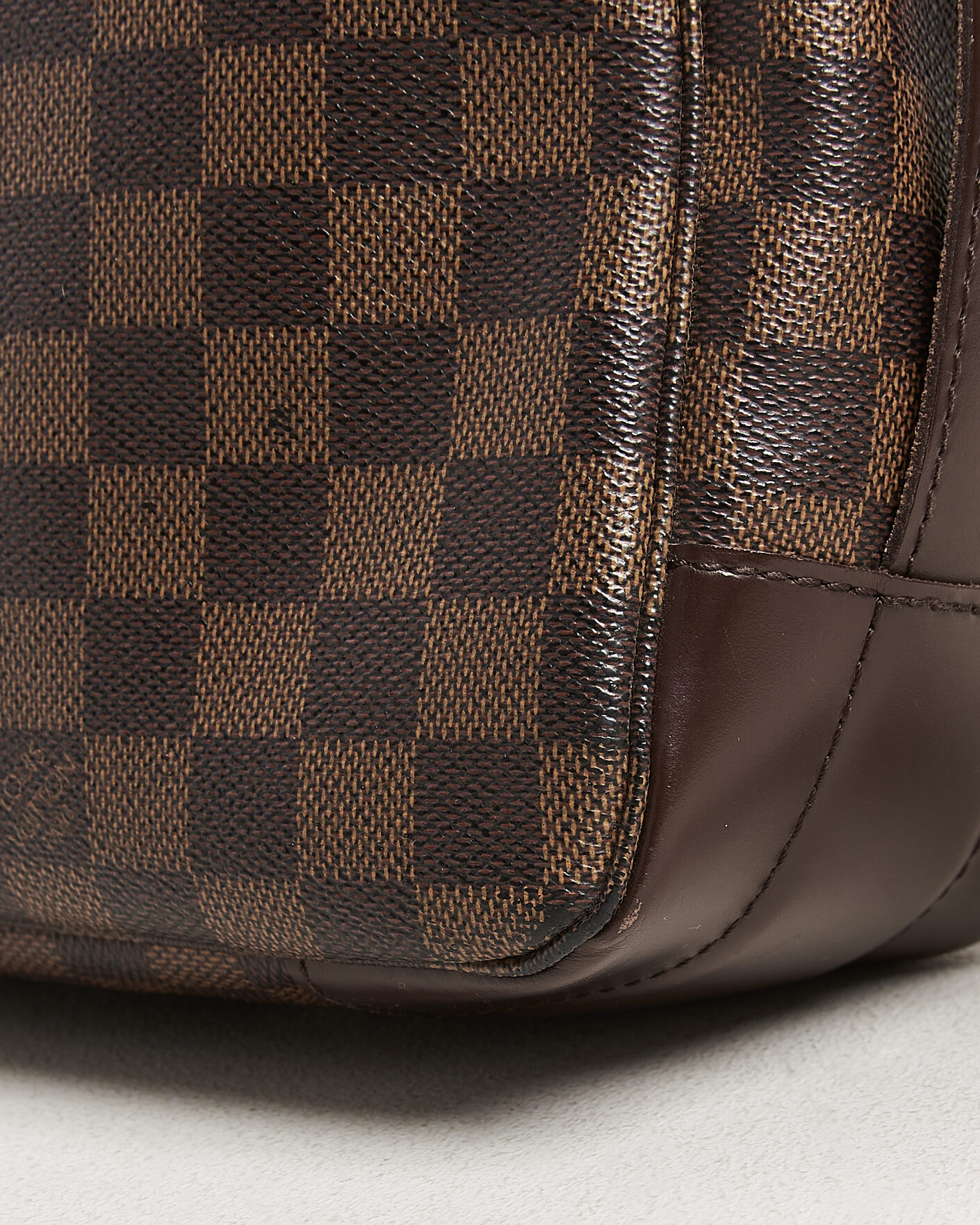 Mies | Pre-Owned & Vintage Bags | Louis Vuitton Pre-Owned | Bastille Bag Damier Ebene