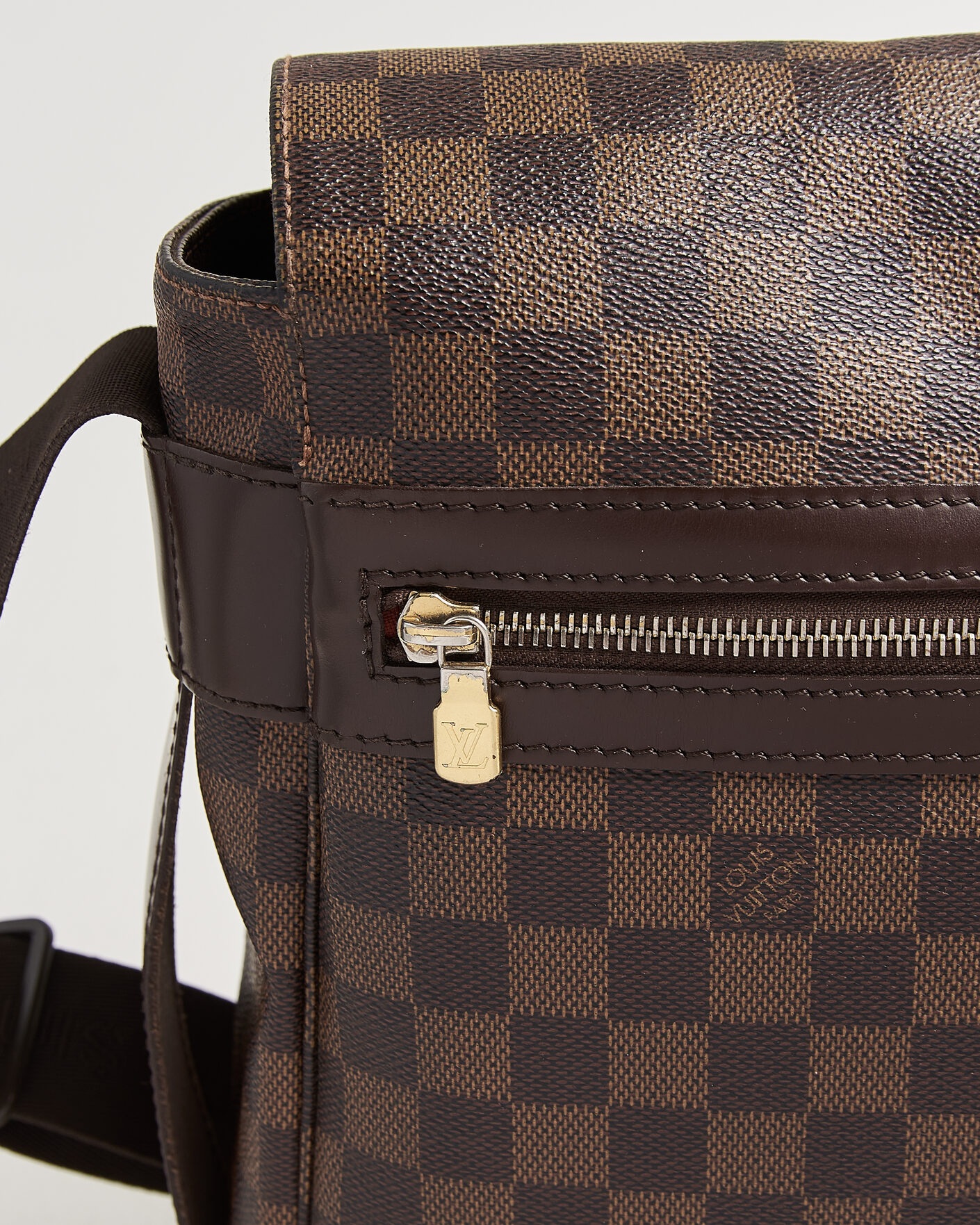 Mies | Pre-Owned & Vintage Bags | Louis Vuitton Pre-Owned | Bastille Bag Damier Ebene