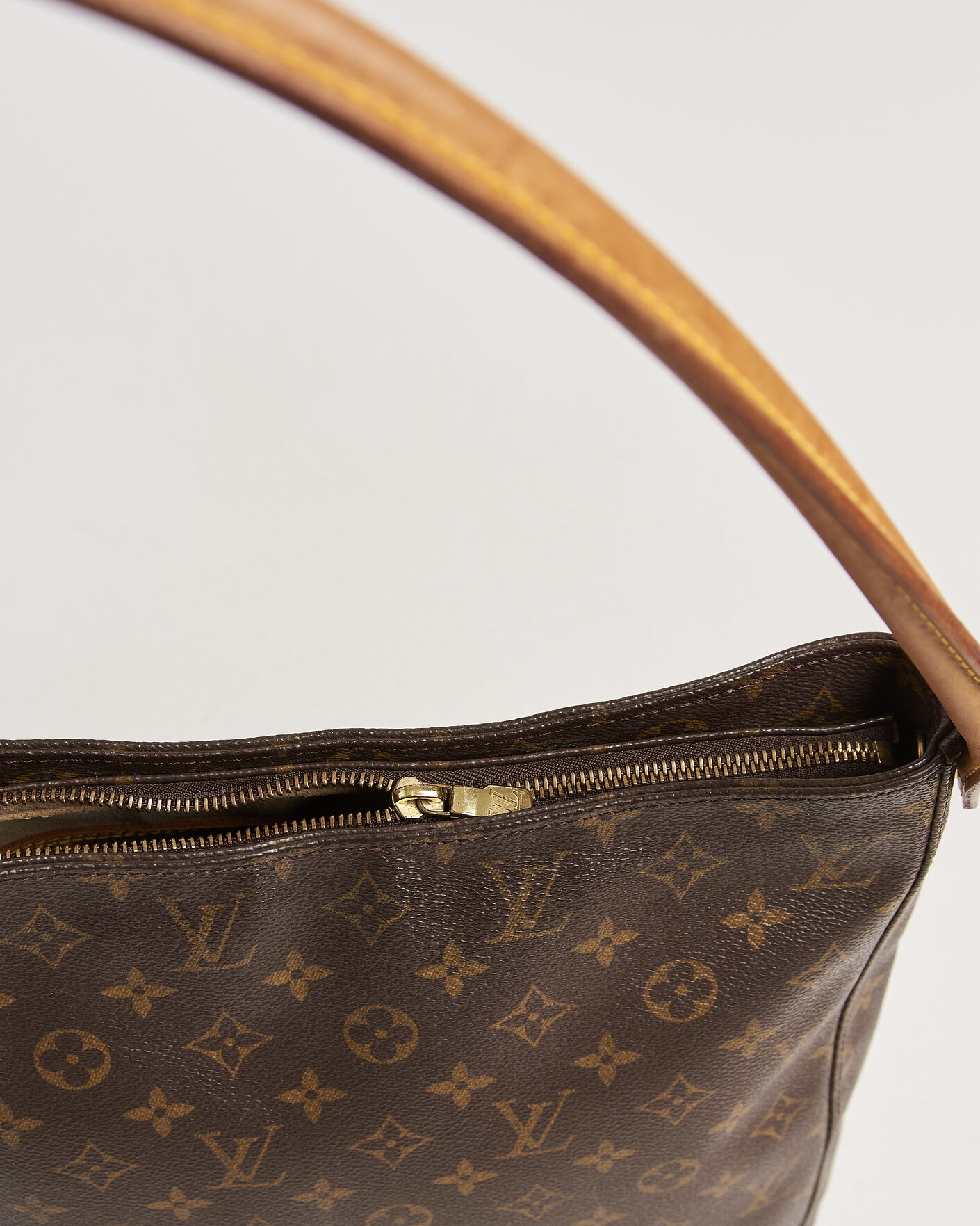 Mies | Pre-Owned & Vintage Bags | Louis Vuitton Pre-Owned | Looping Handbag GM Monogram