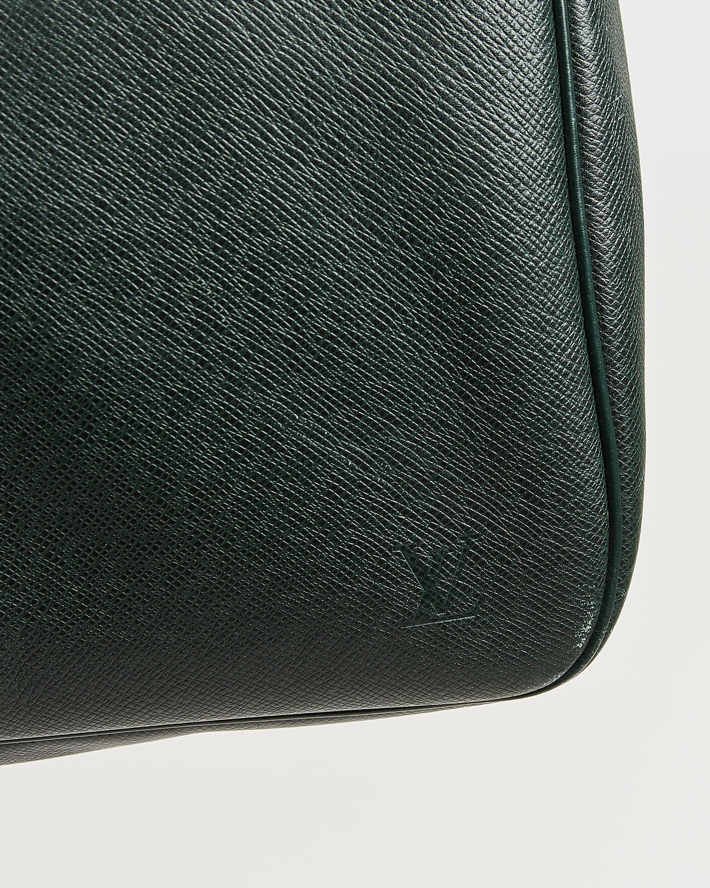 Mies | Pre-Owned & Vintage Bags | Louis Vuitton Pre-Owned | Taiga Kendall GM Bag Green