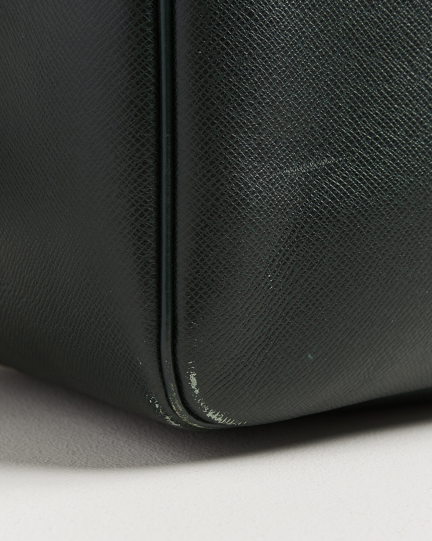 Mies | Pre-Owned & Vintage Bags | Louis Vuitton Pre-Owned | Taiga Kendall GM Bag Green