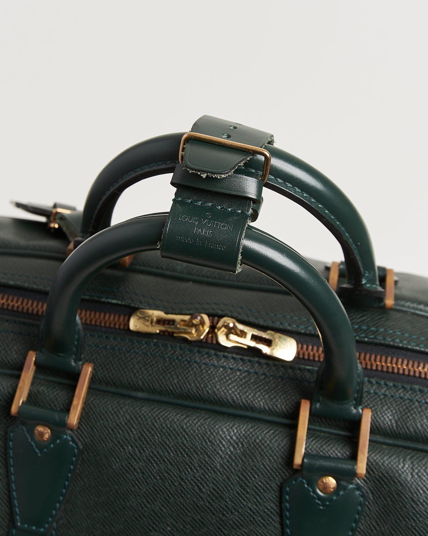 Mies | Pre-Owned & Vintage Bags | Louis Vuitton Pre-Owned | Taiga Kendall GM Bag Green