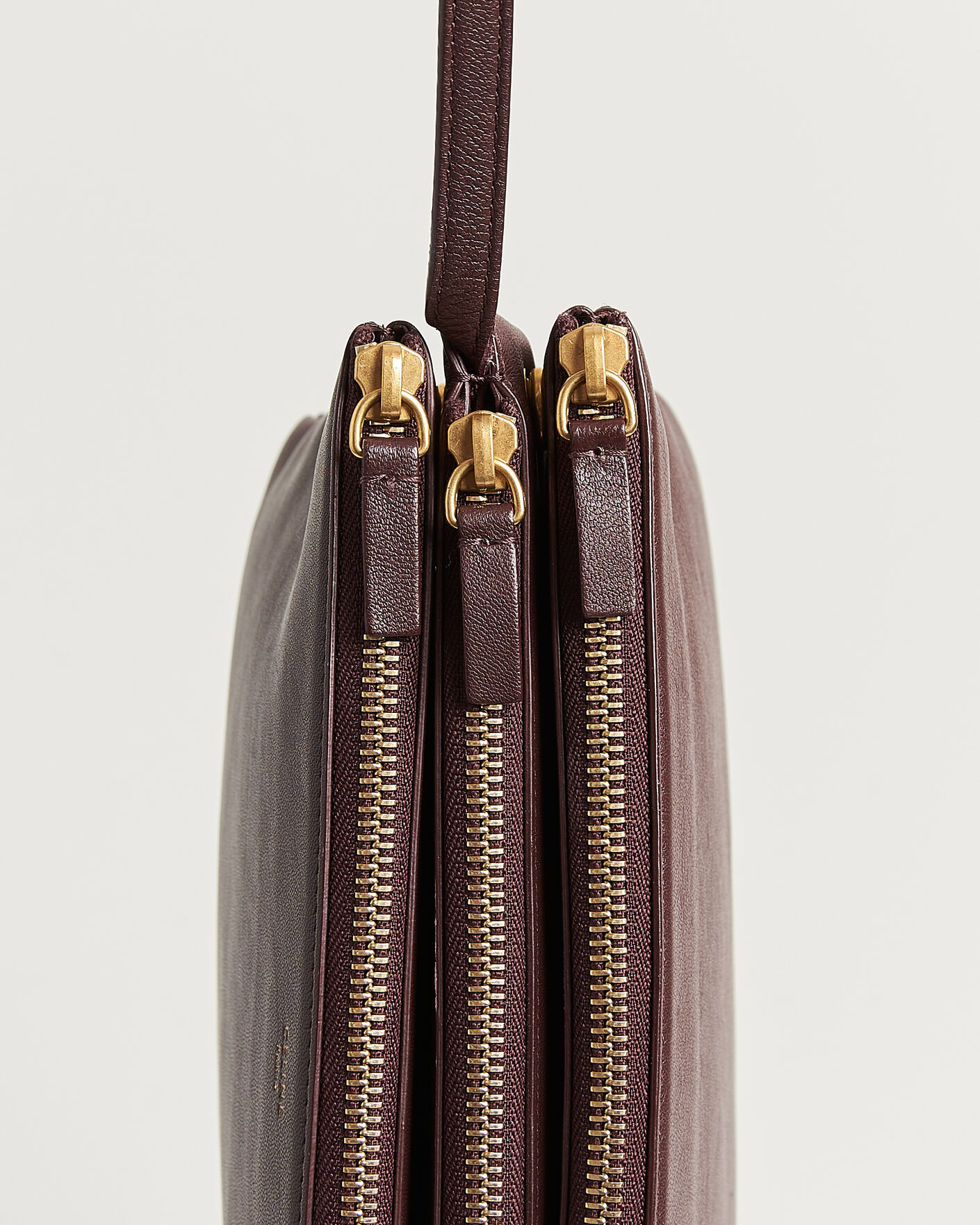 Mies | Pre-Owned & Vintage Bags | Celine Pre-Owned | Trio Bag Medium Leather Burgundy