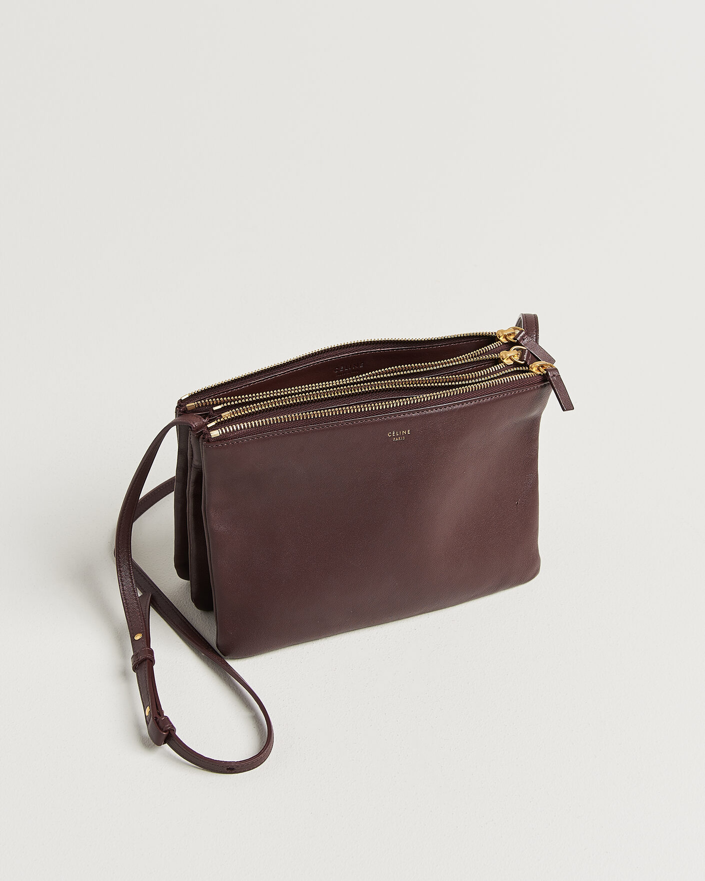 Mies | Pre-Owned & Vintage Bags | Celine Pre-Owned | Trio Bag Medium Leather Burgundy