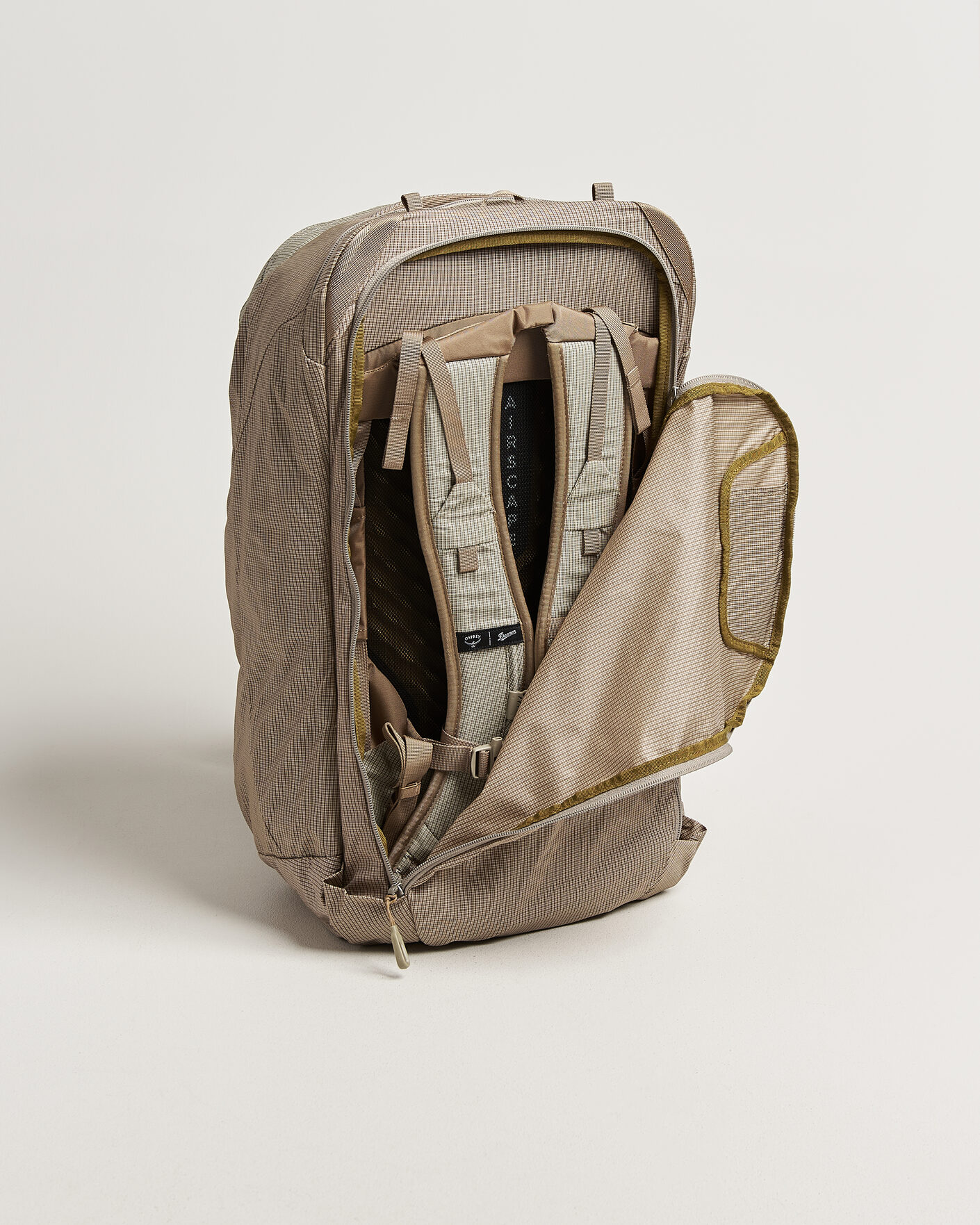 Mies | Laukut | Osprey | X Danner Farpoint 40 Sawdust - Latte Brown