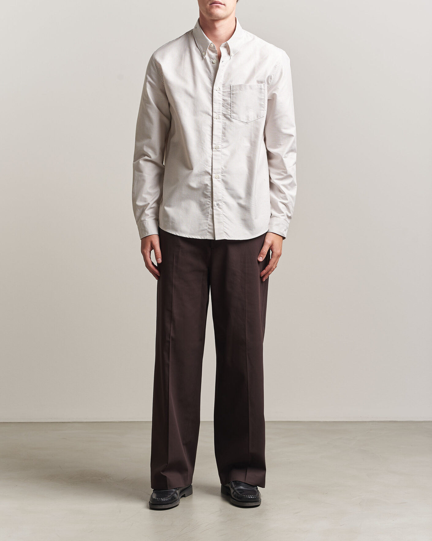 Mies | Kauluspaidat | A.P.C. | Greg Striped Oxford Shirt Beige/White