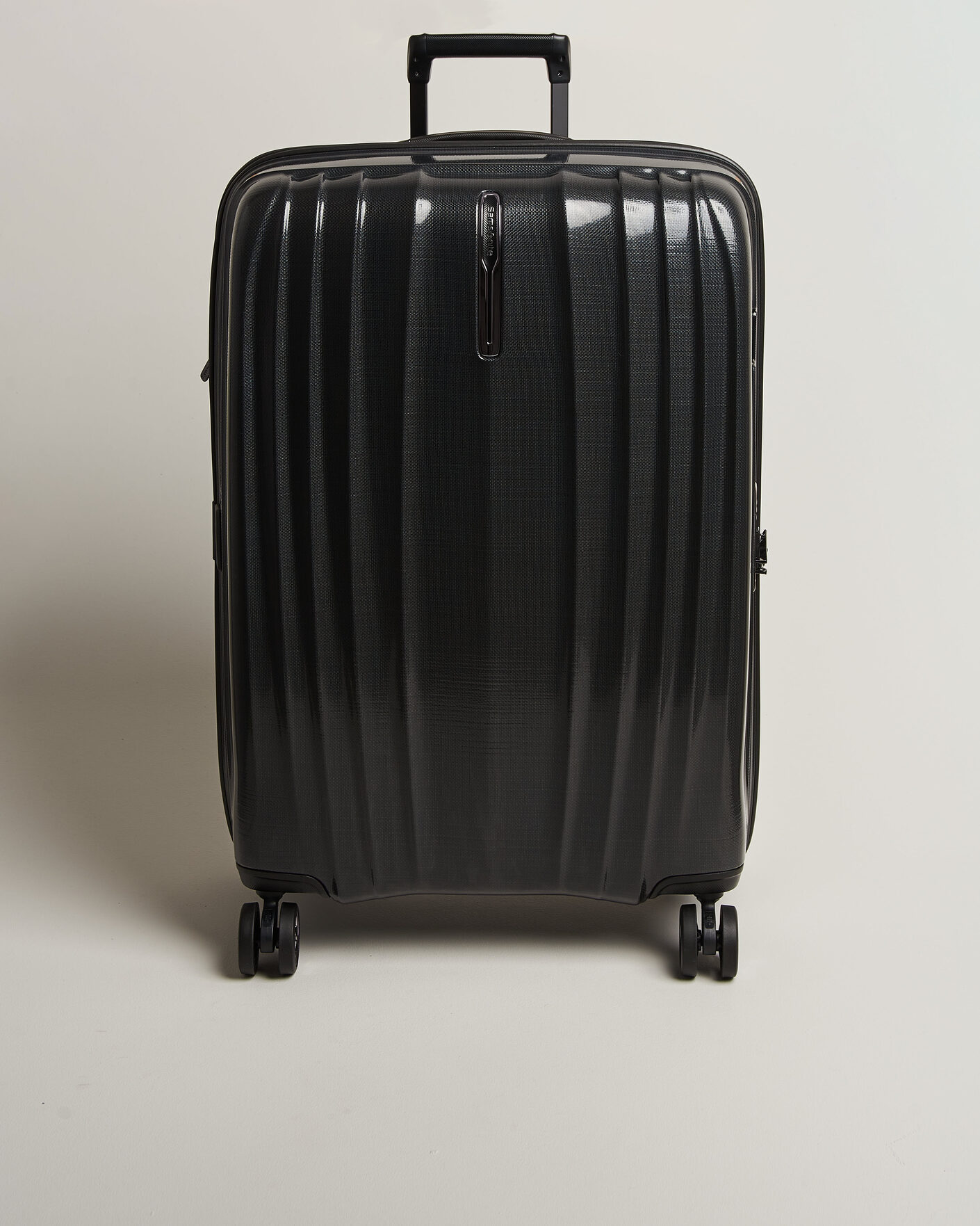 Mies | Laukut | Samsonite | Nexis Spinner Check-In Onyx Black