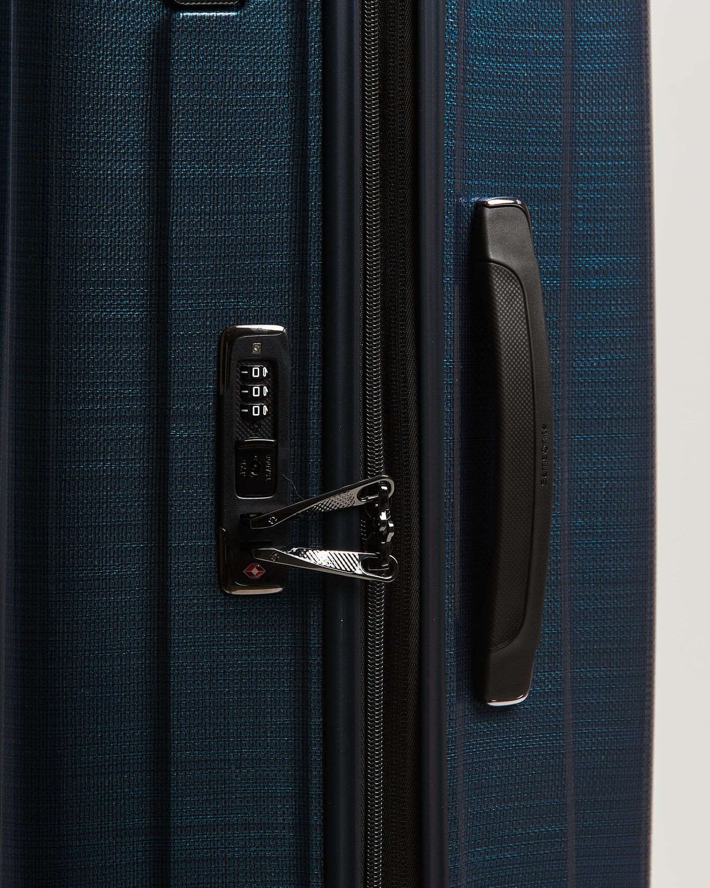 Mies | Laukut | Samsonite | Nexis Spinner Check-In Deep Patrol