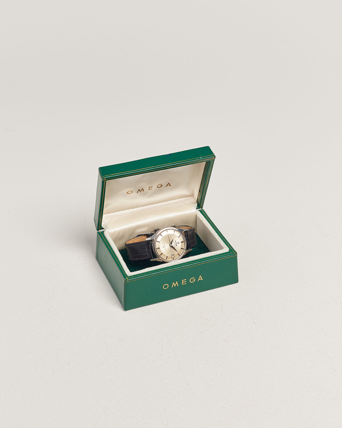 Mies | Pre-Owned & Vintage Watches | Omega Pre-Owned | Constellation Pie Pan