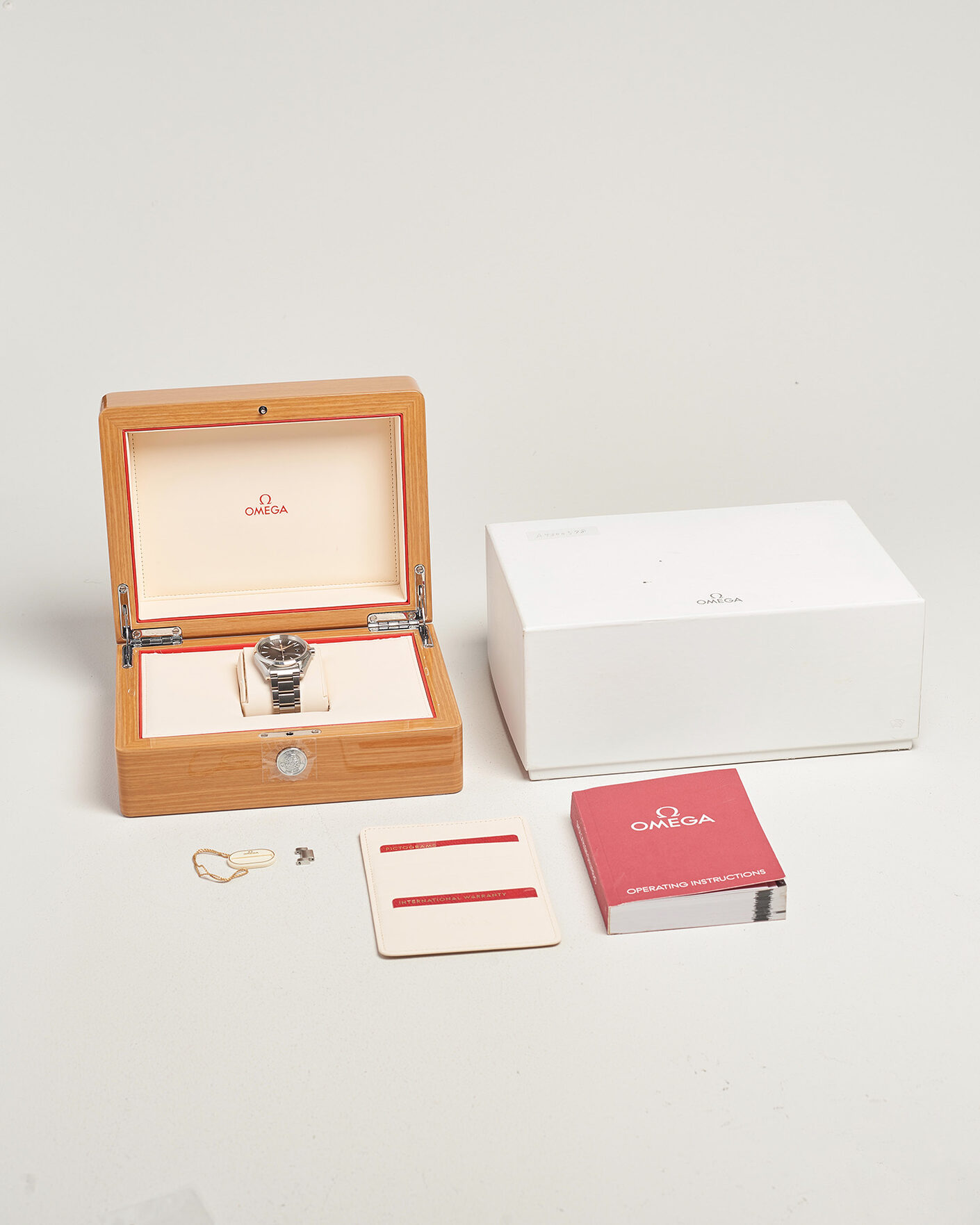 Mies | Pre-Owned & Vintage Watches | Omega Pre-Owned | Aqua Terra 150M