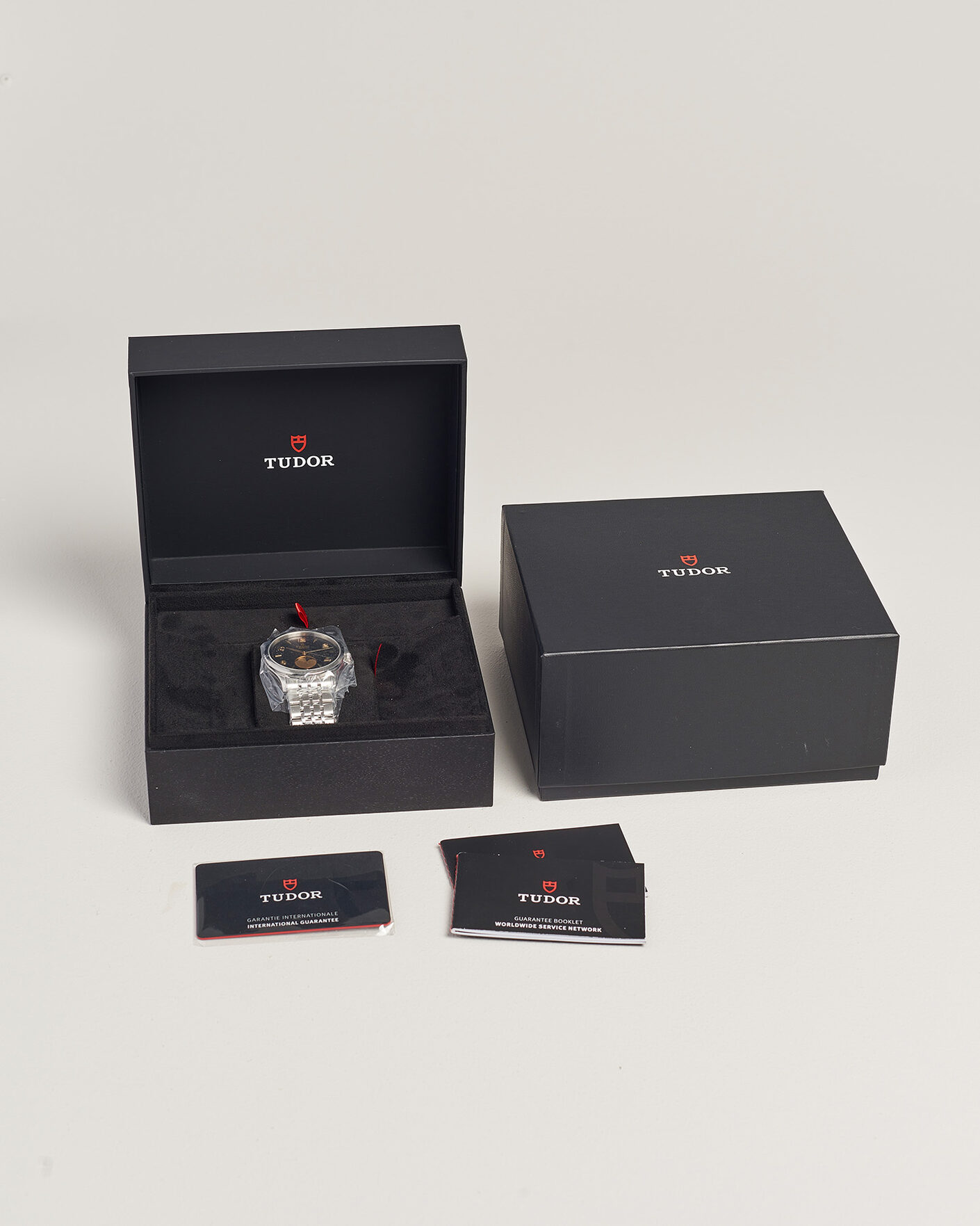 Mies | Pre-Owned & Vintage Watches | Tudor Pre-Owned | 1926 Luna