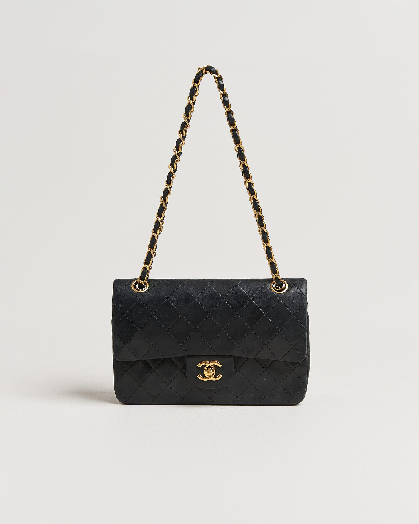 Mies | Chanel Pre-Owned Classic Small Double Flap Bag Black | Chanel Pre-Owned | Classic Small Double Flap Bag Black