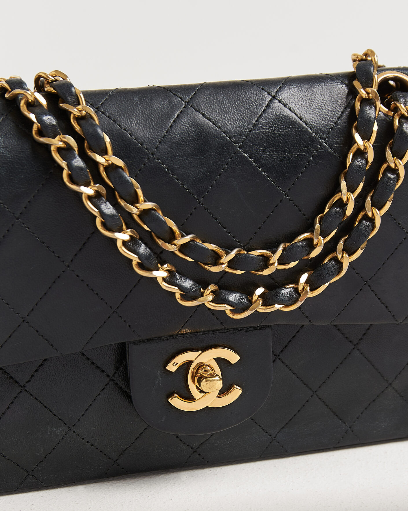 Mies | Chanel Pre-Owned Classic Small Double Flap Bag Black | Chanel Pre-Owned | Classic Small Double Flap Bag Black