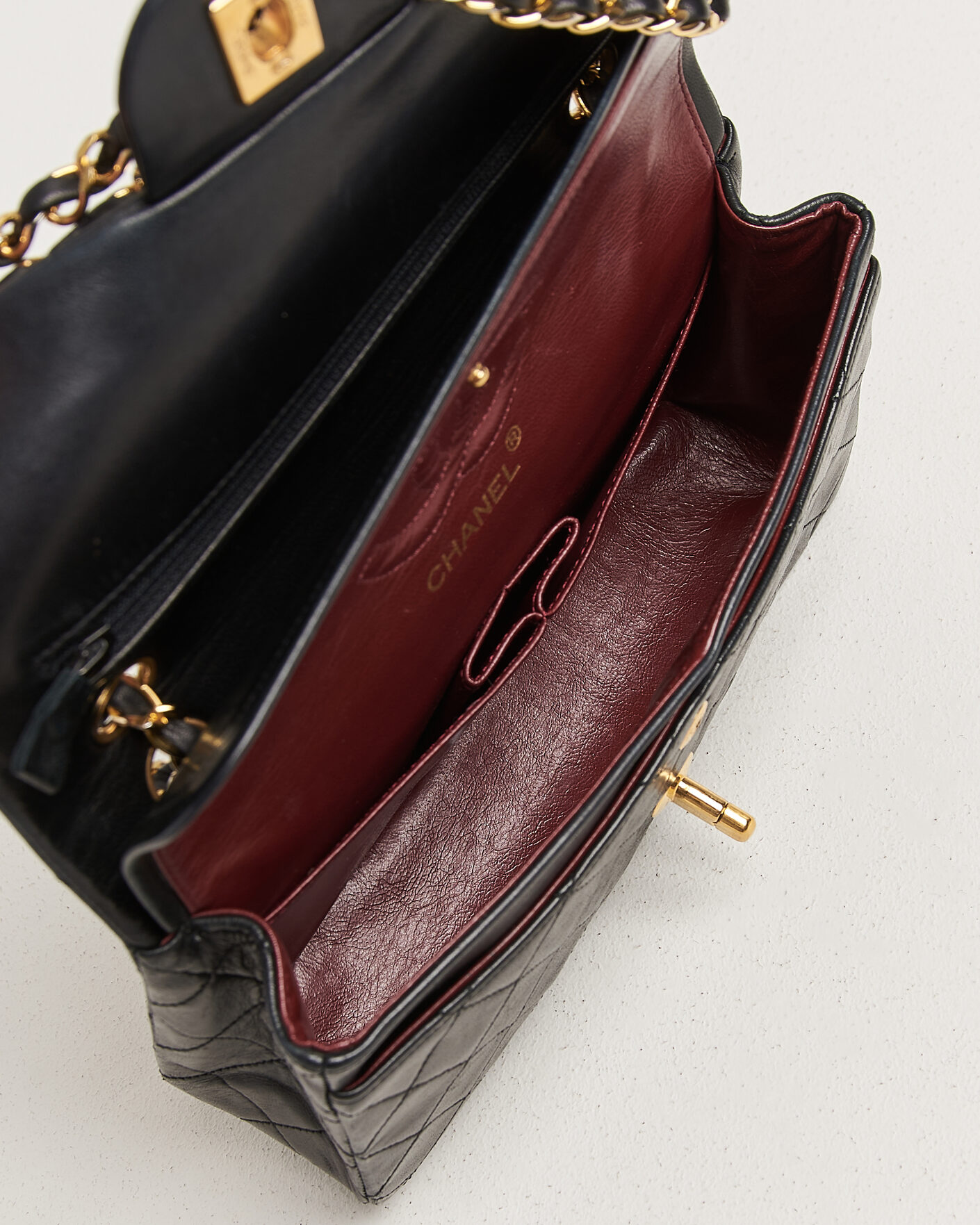 Mies | Pre-Owned & Vintage Bags | Chanel Pre-Owned | Classic Small Double Flap Bag Black