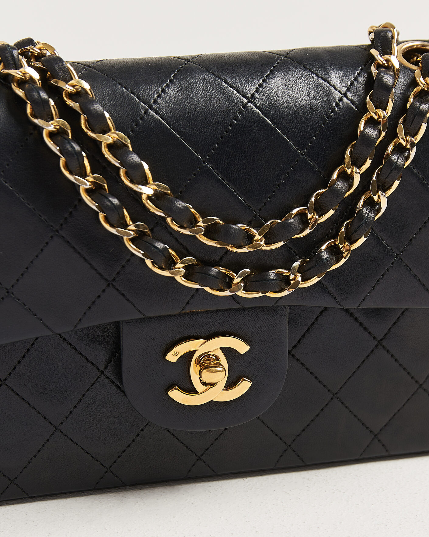 Mies | Pre-Owned & Vintage Bags | Chanel Pre-Owned | Classic Small Double Flap Bag Black