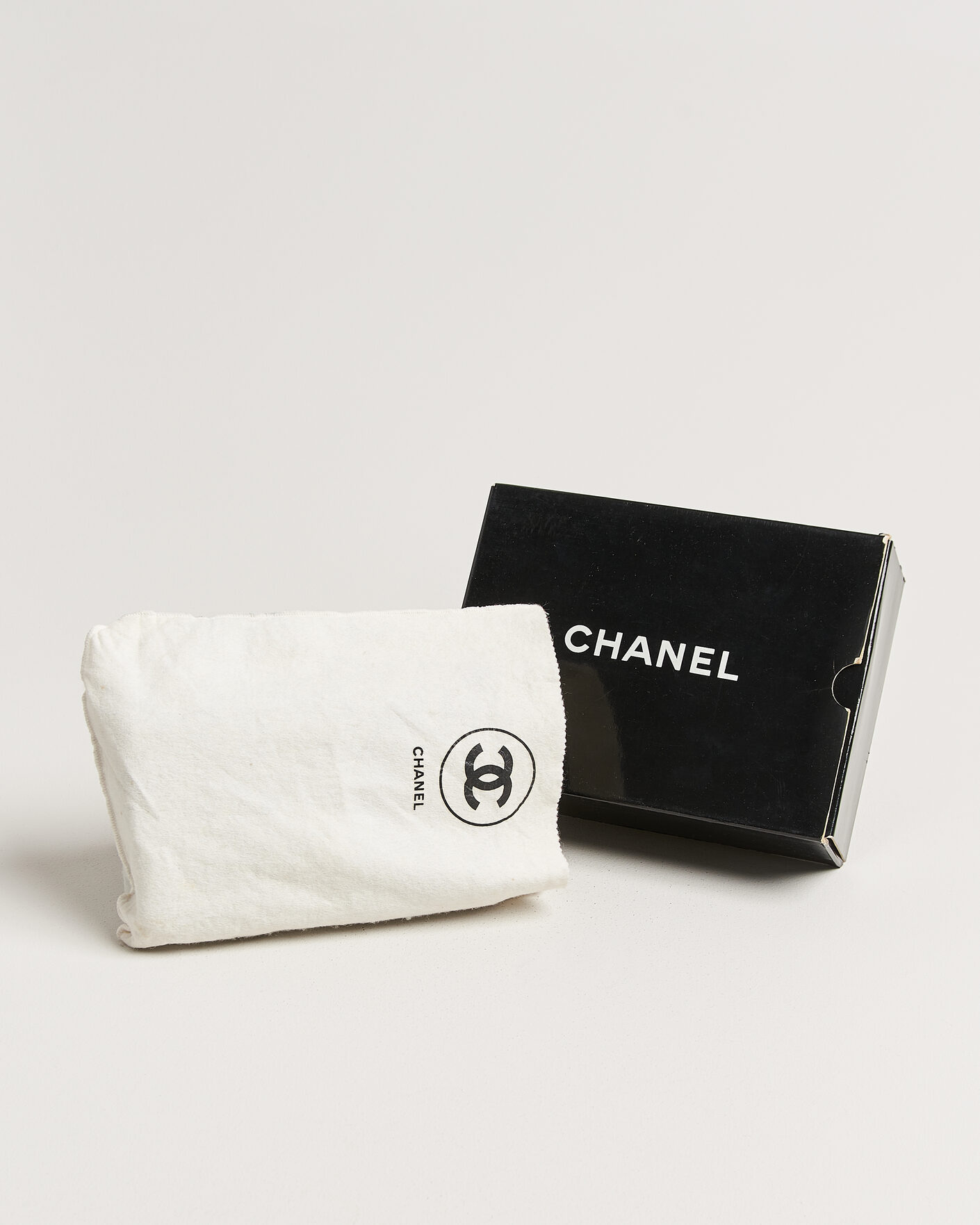 Mies | Pre-Owned & Vintage Bags | Chanel Pre-Owned | Classic Small Double Flap Bag Black