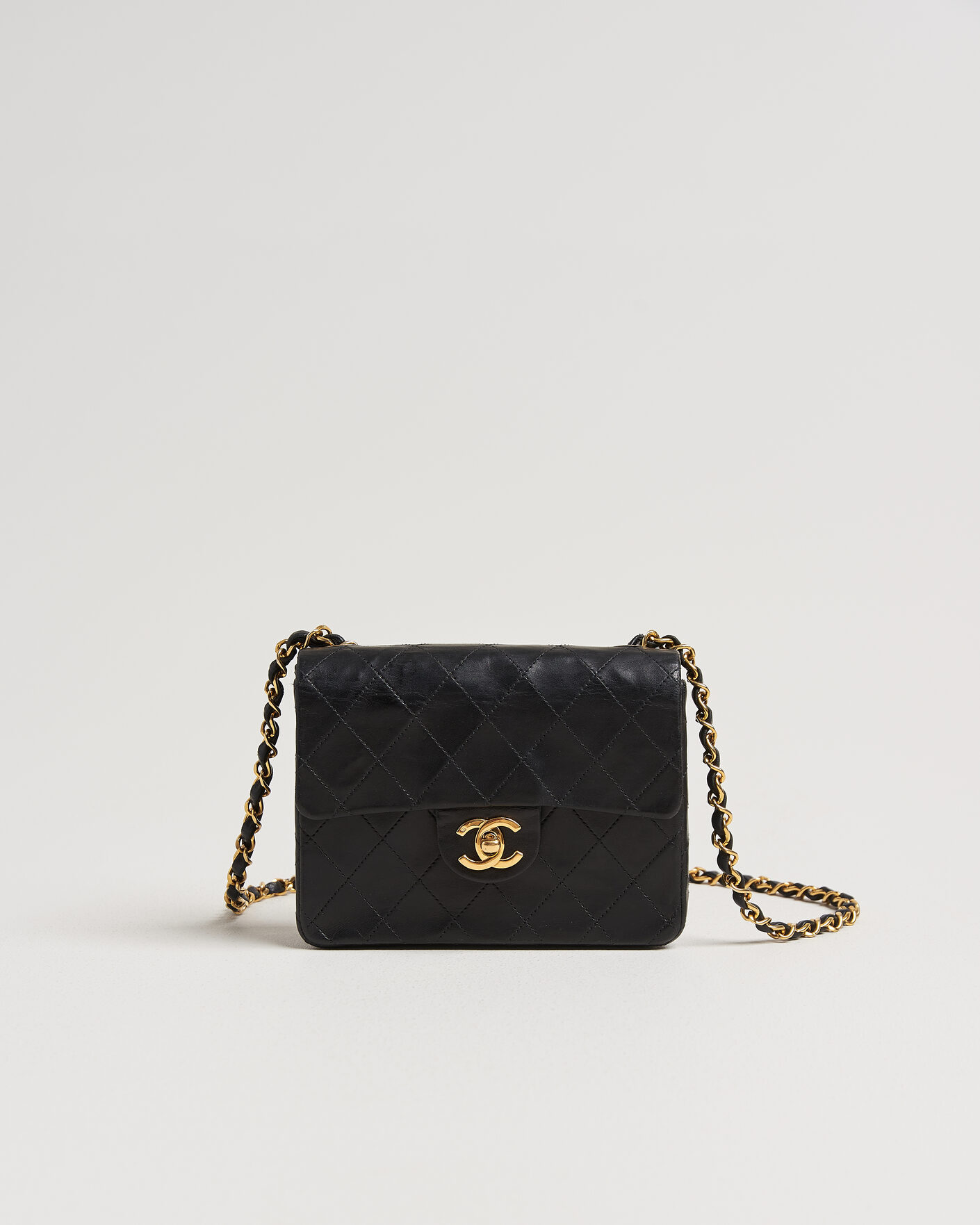 Mies | Chanel Pre-Owned Classic Mini Single Flap Square Bag Black | Chanel Pre-Owned | Classic Mini Single Flap Square Bag Black