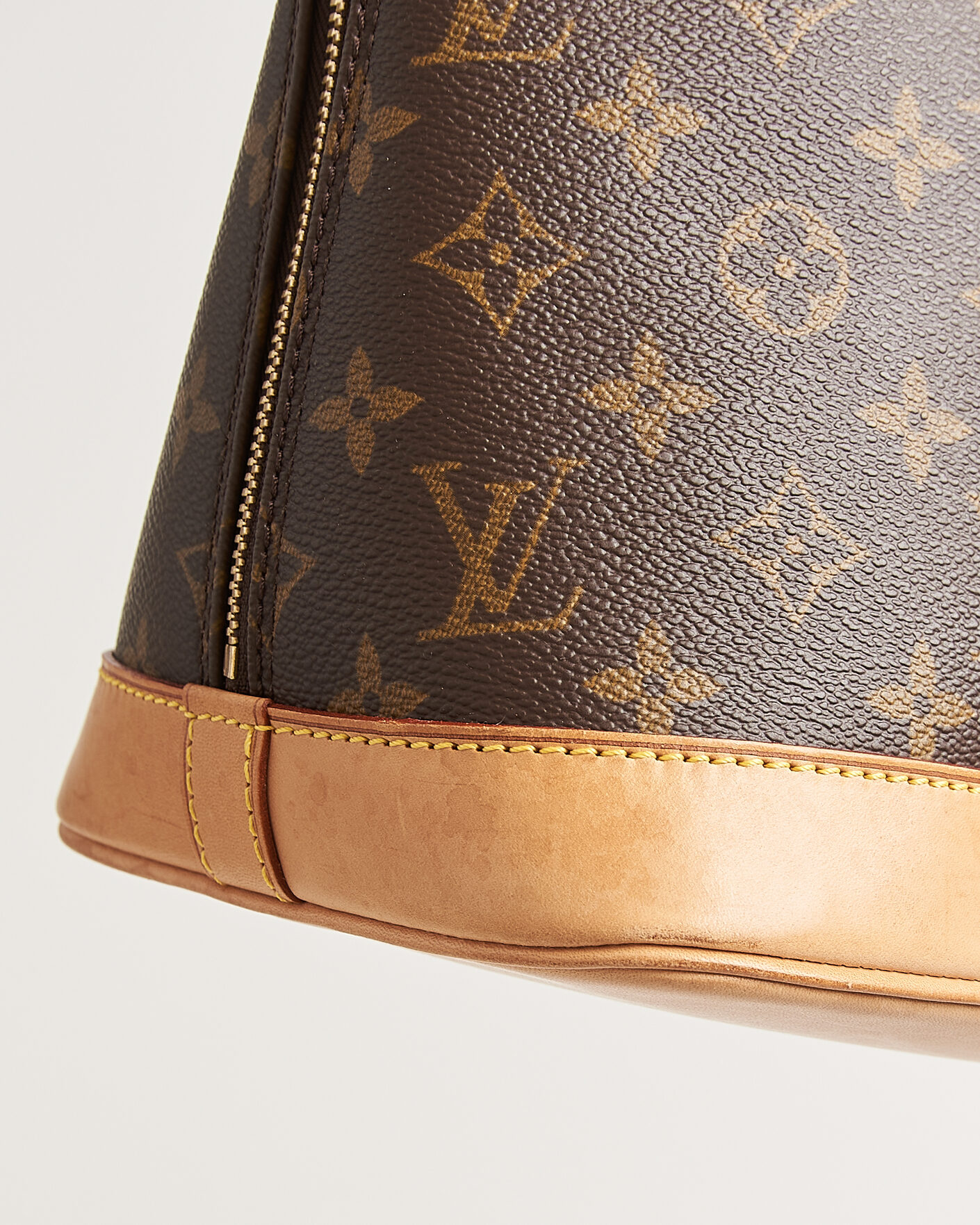 Mies | Pre-Owned & Vintage Bags | Louis Vuitton Pre-Owned | Alma Bag PM Monogram