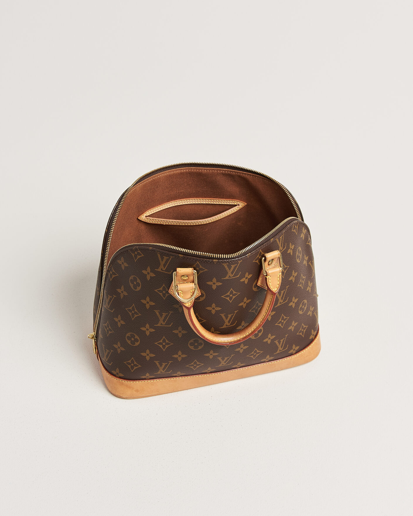 Mies | Pre-Owned & Vintage Bags | Louis Vuitton Pre-Owned | Alma Bag PM Monogram