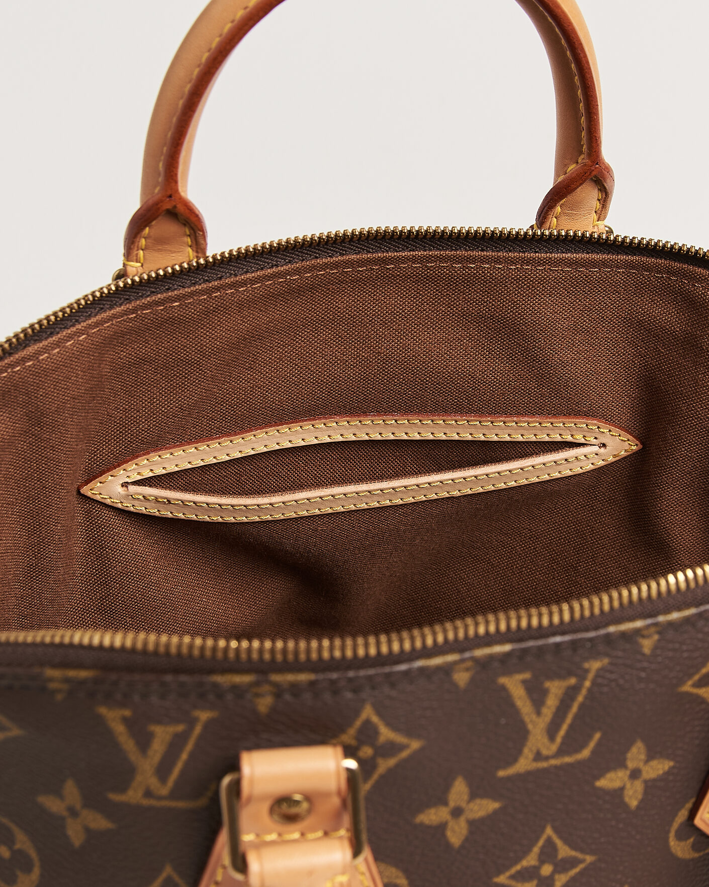 Mies | Pre-Owned & Vintage Bags | Louis Vuitton Pre-Owned | Alma Bag PM Monogram