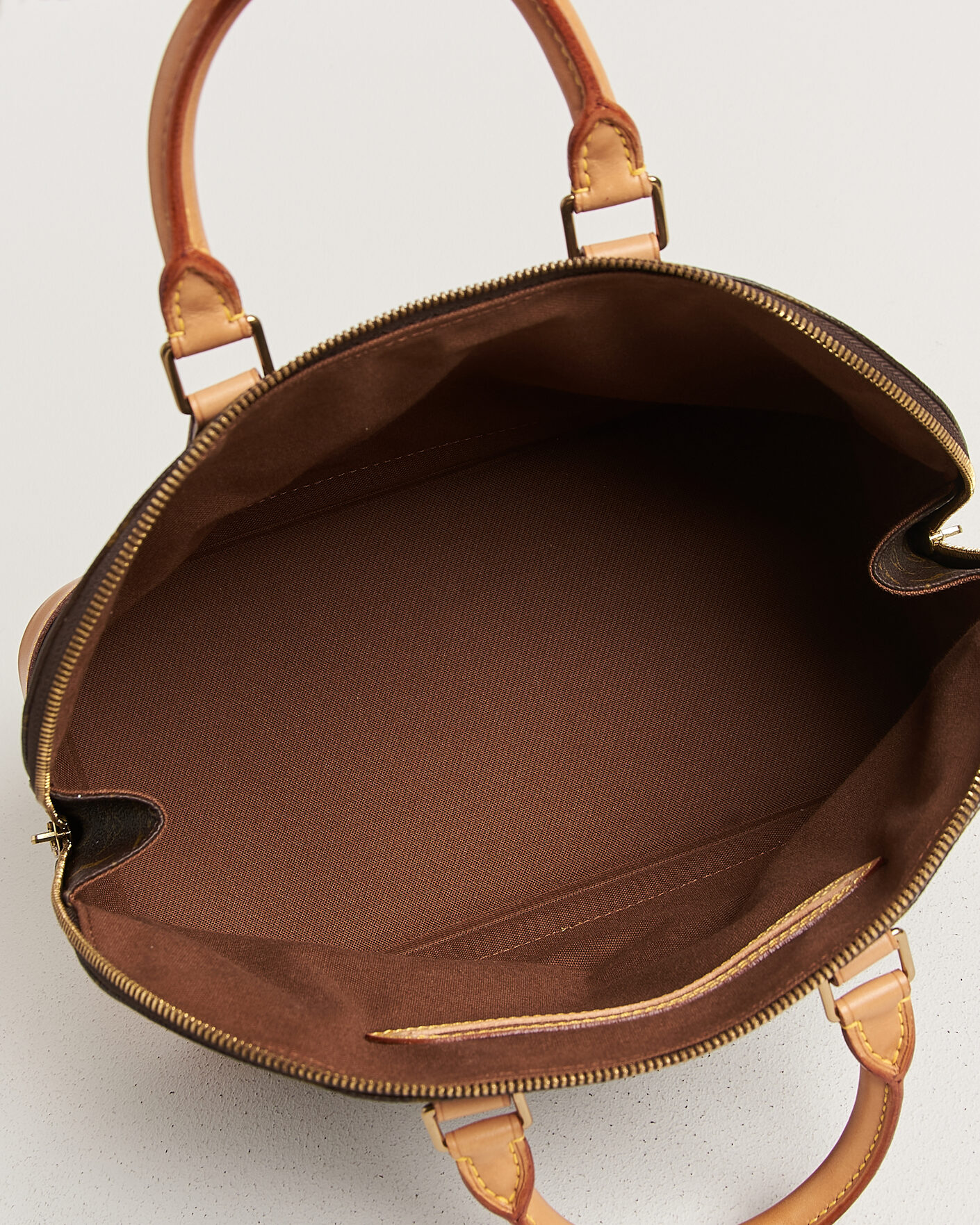 Mies | Pre-Owned & Vintage Bags | Louis Vuitton Pre-Owned | Alma Bag PM Monogram