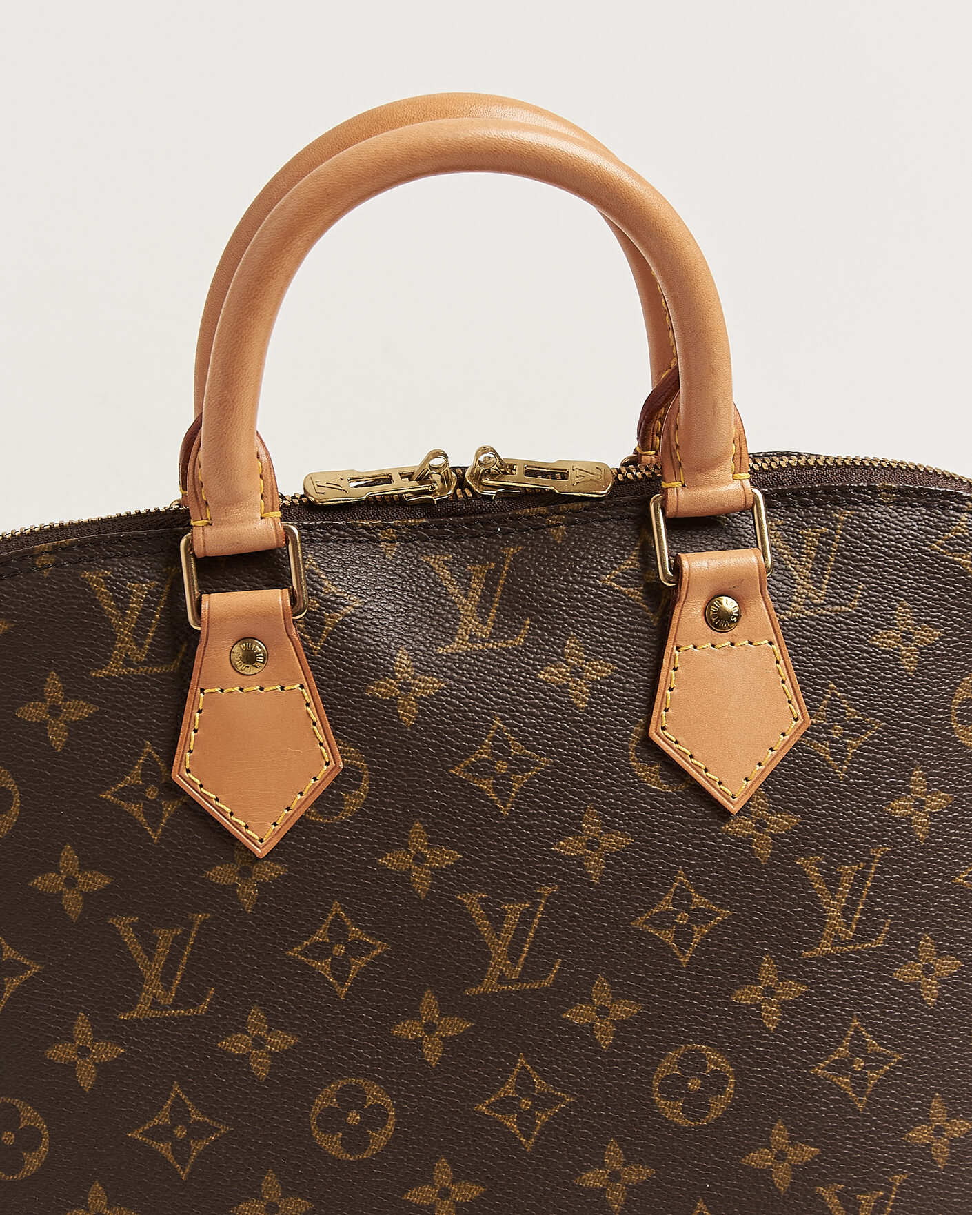 Mies | Pre-Owned & Vintage Bags | Louis Vuitton Pre-Owned | Alma Bag PM Monogram