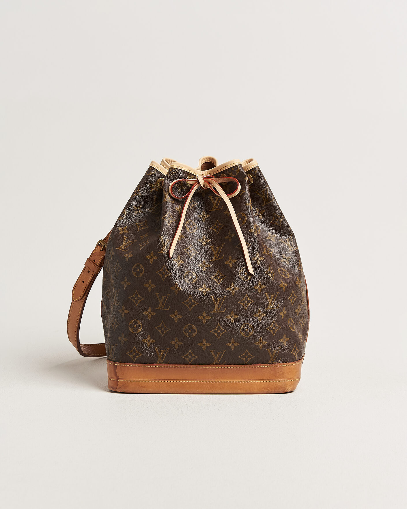 Mies | Pre-Owned & Vintage Bags | Louis Vuitton Pre-Owned | Noé Monogram