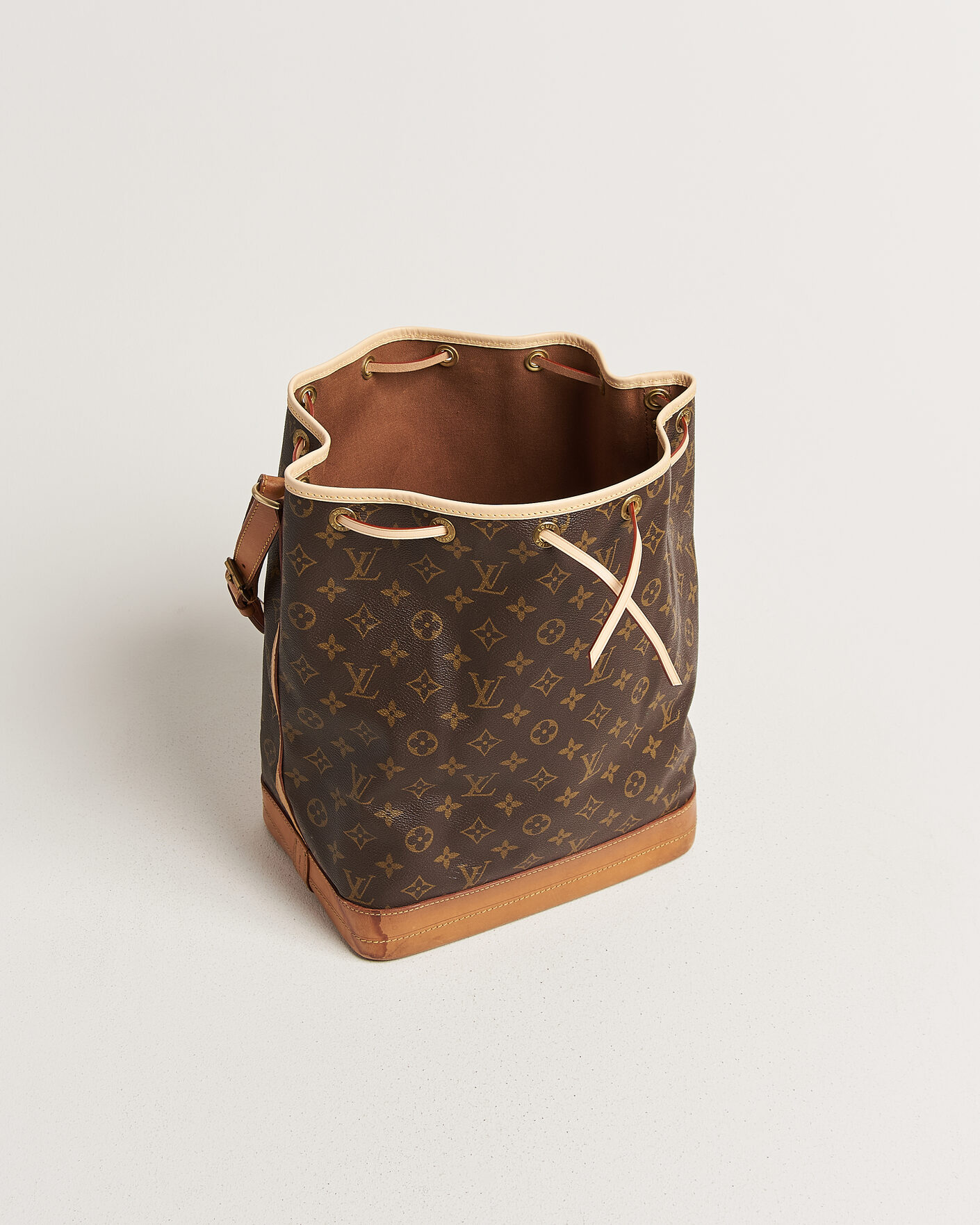 Mies | Pre-Owned & Vintage Bags | Louis Vuitton Pre-Owned | Noé Monogram